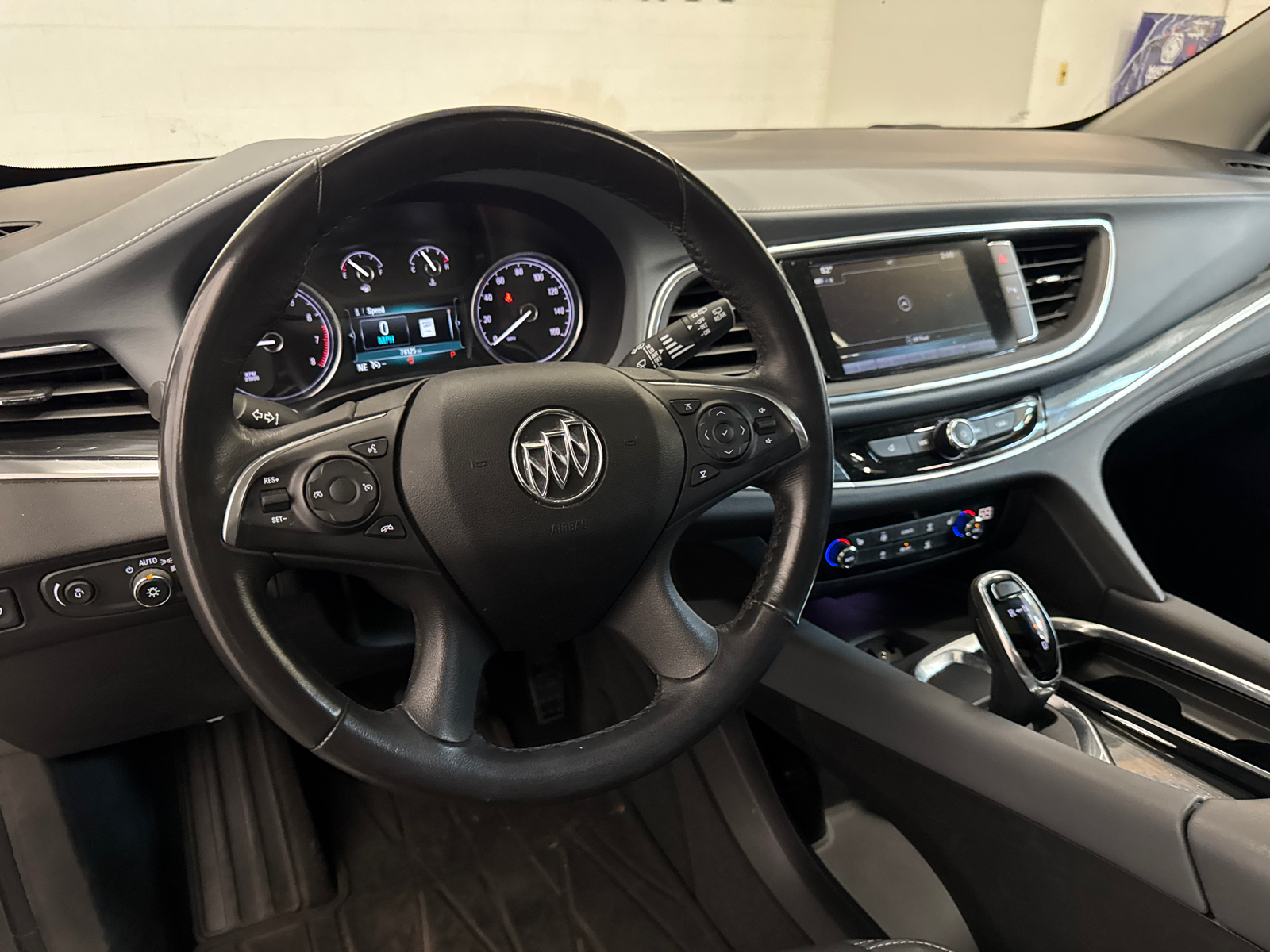 2019 Buick Enclave Essence 16