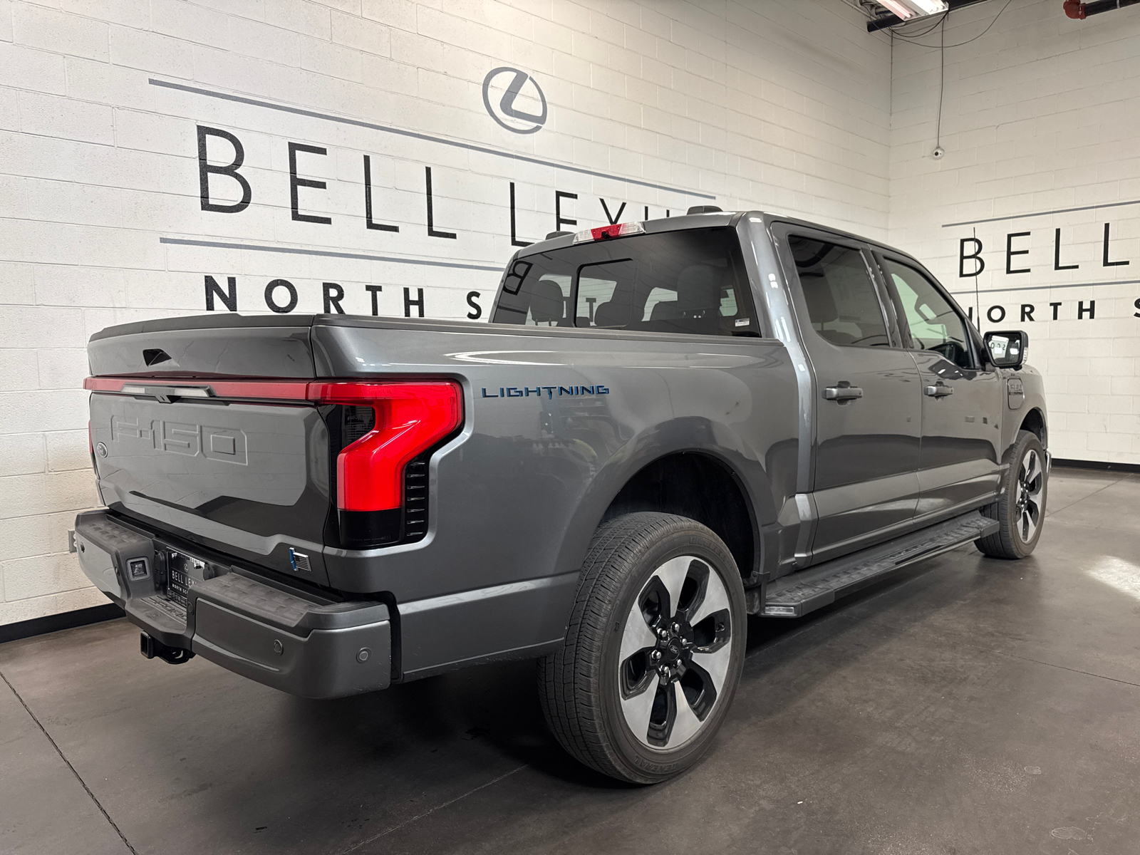 2022 Ford F-150 Lightning Platinum Ext Range Batt. 25