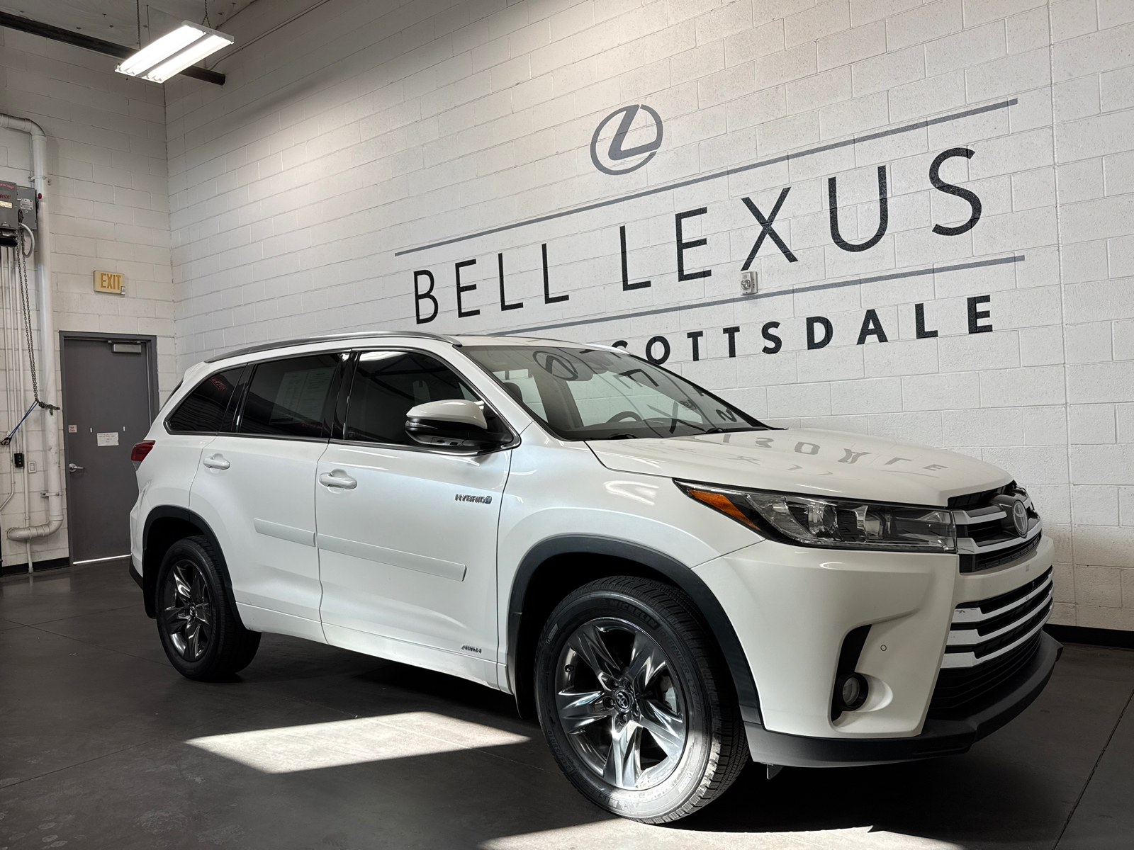 2017 Toyota Highlander Hybrid Limited Platinum 1