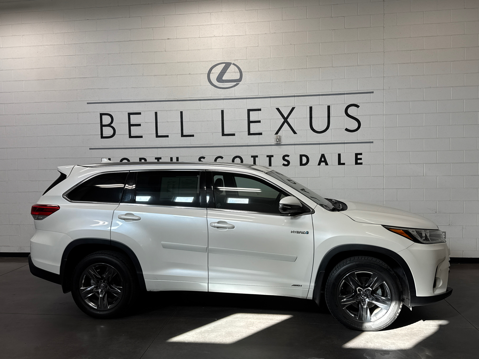 2017 Toyota Highlander Hybrid Limited Platinum 4