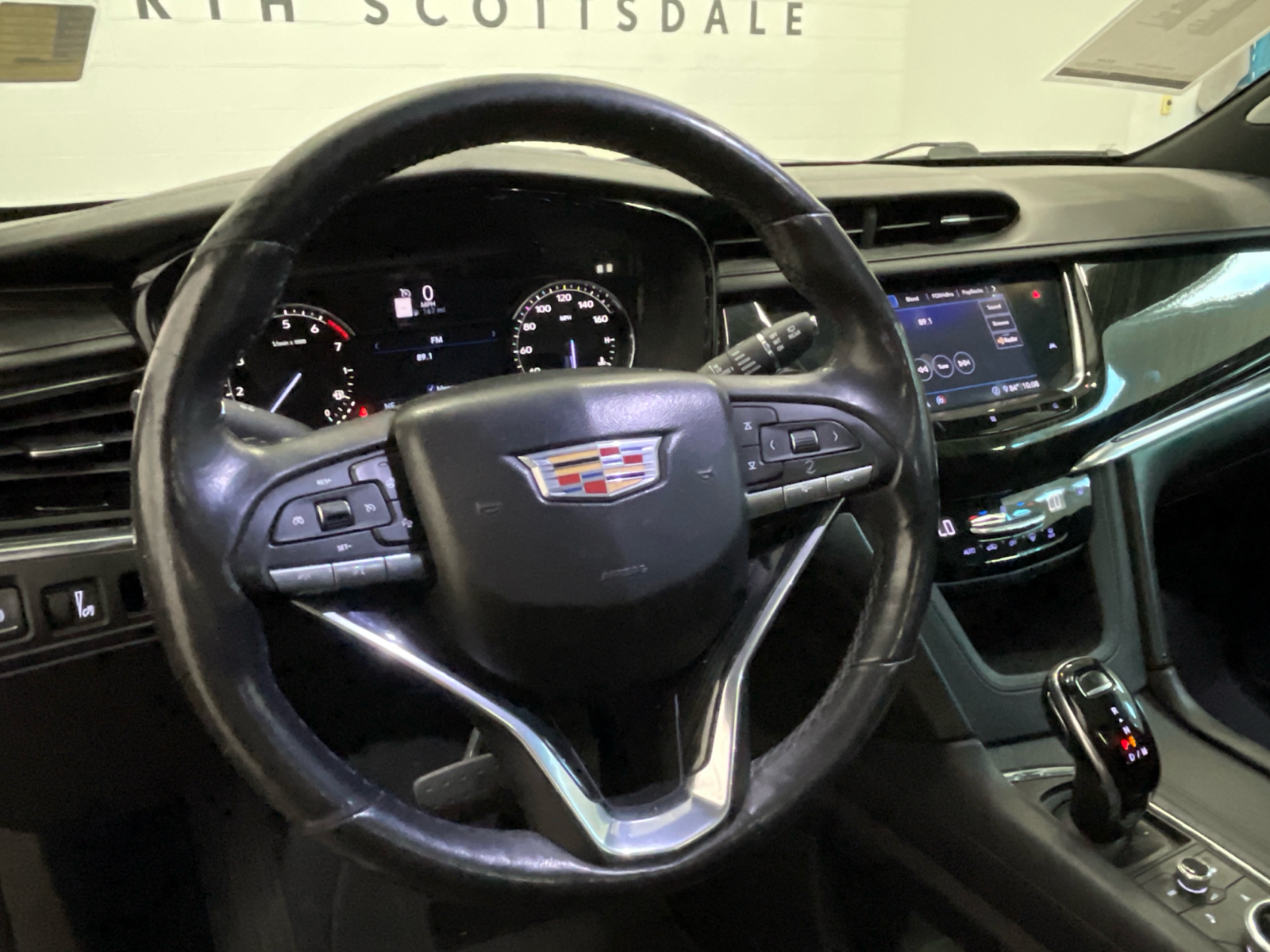 2020 Cadillac XT6 Premium Luxury 16