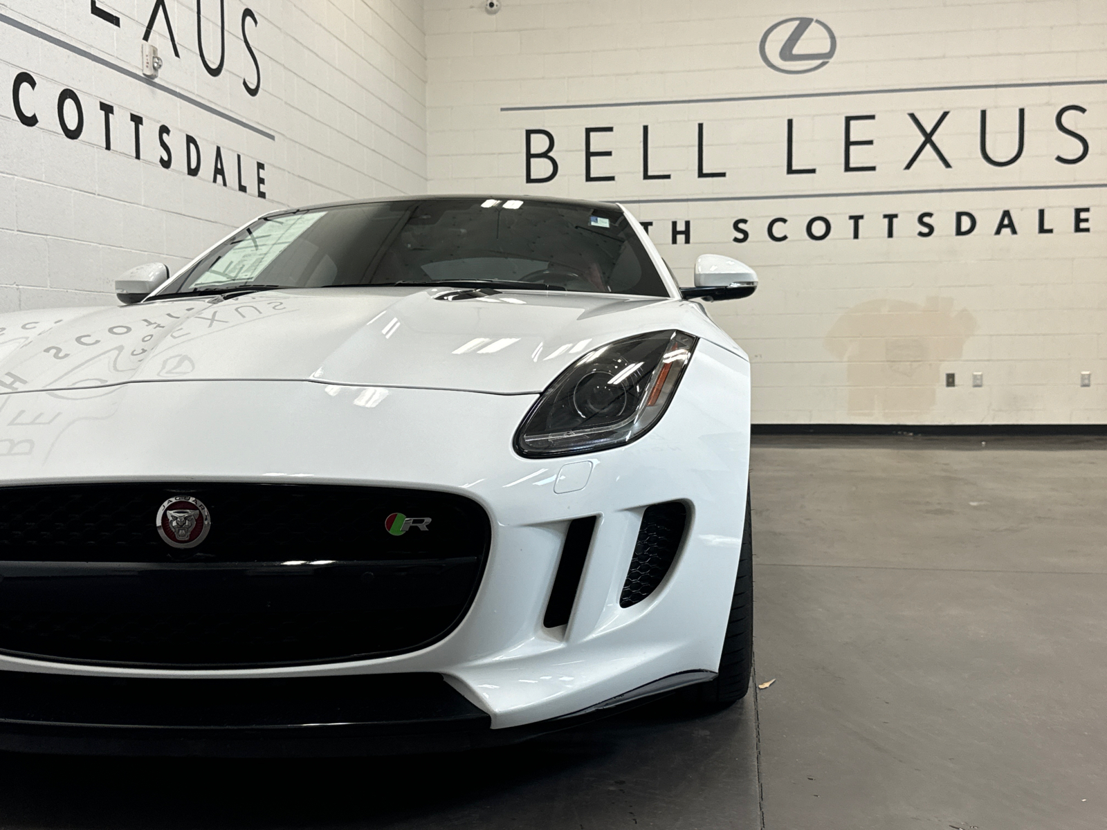 2015 Jaguar F-TYPE R 3