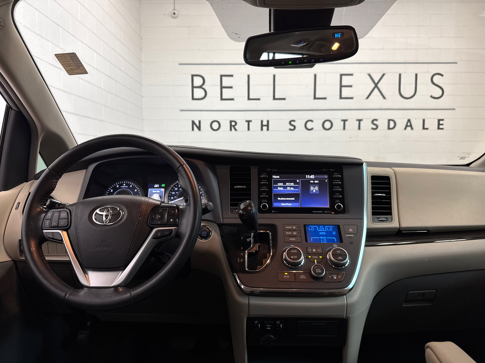 2019 Toyota Sienna XLE 5