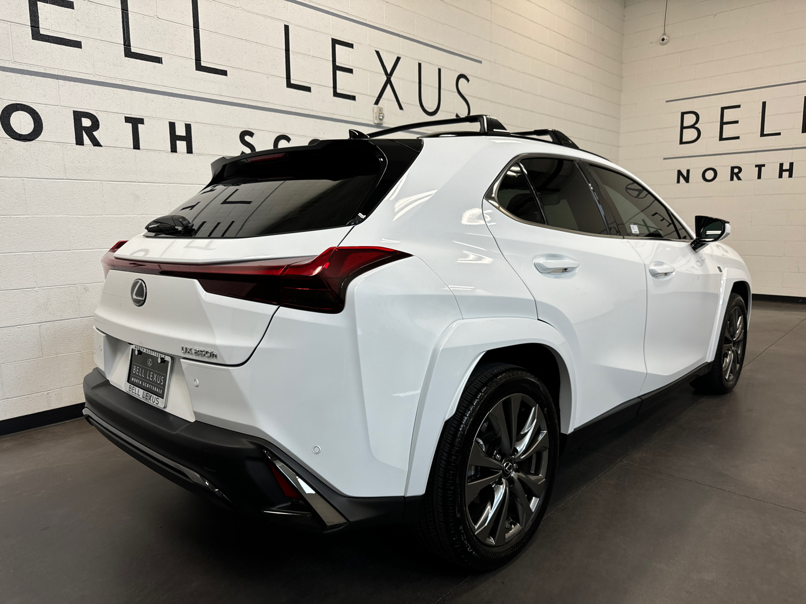 2024 Lexus UX 250h F SPORT Design 26