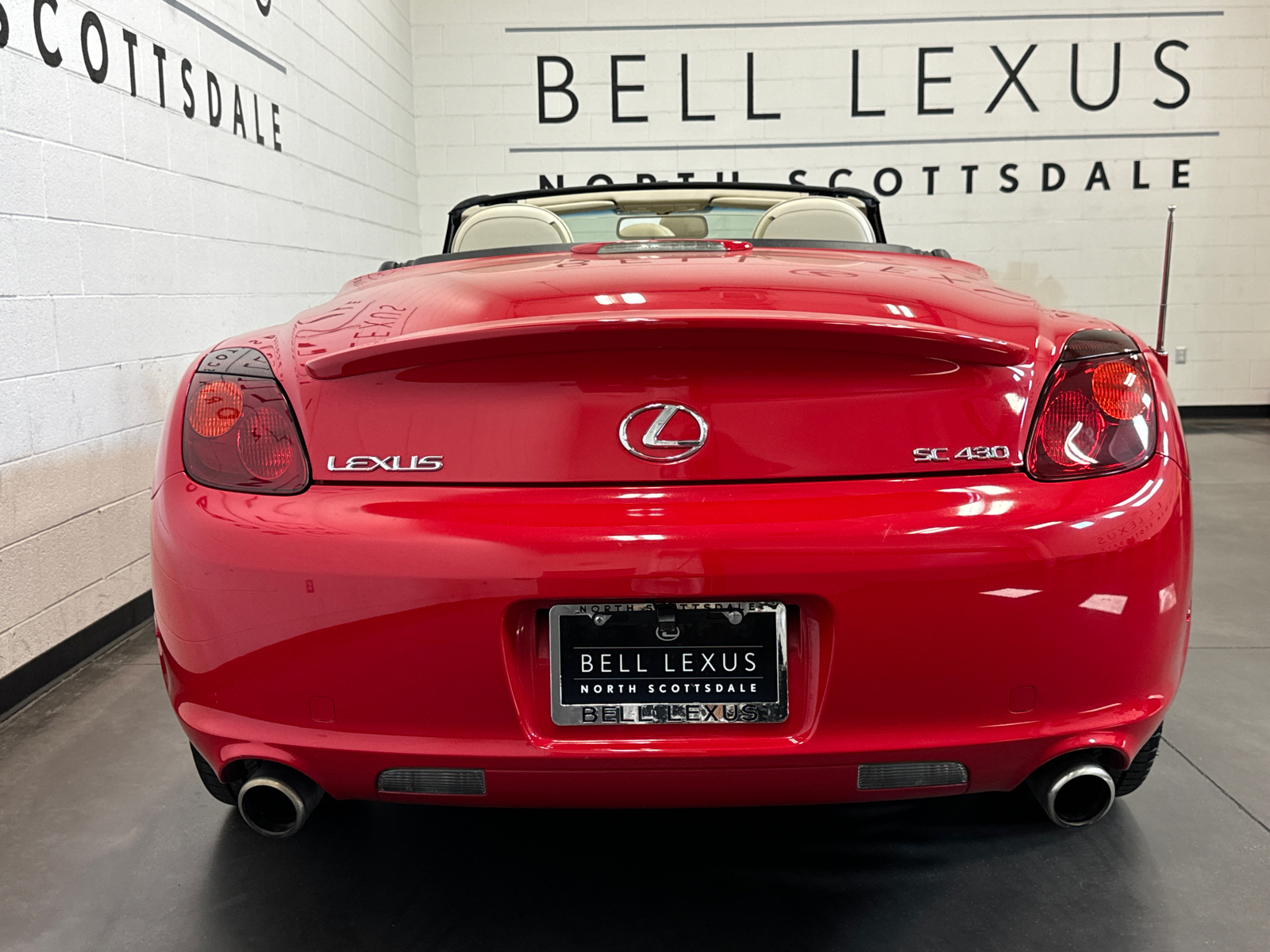 2004 Lexus SC 430 21