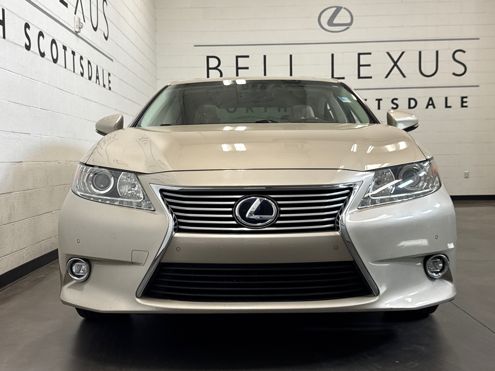 2014 Lexus ES 300h 2