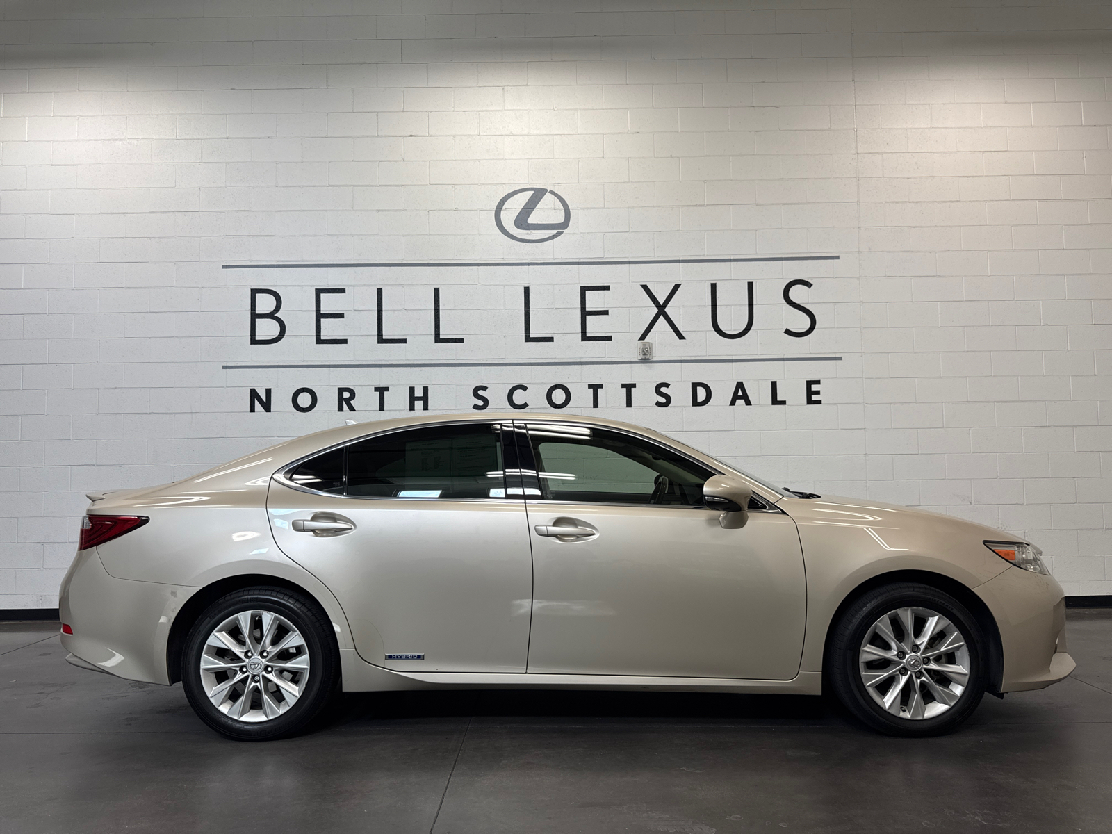 2014 Lexus ES 300h 4