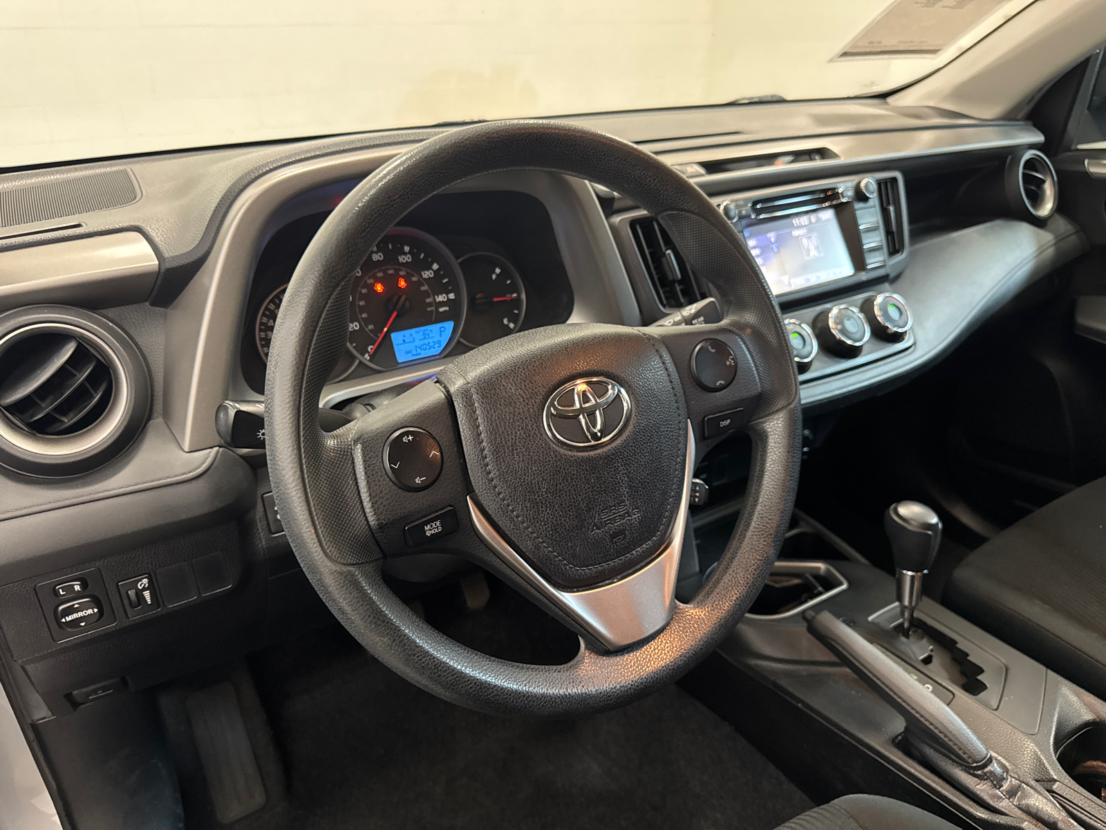 2016 Toyota RAV4 LE 16