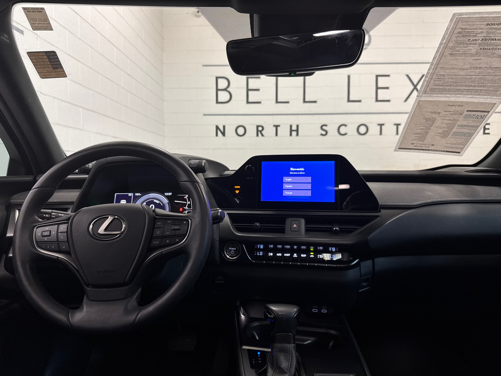 2024 Lexus UX 250h Base 5