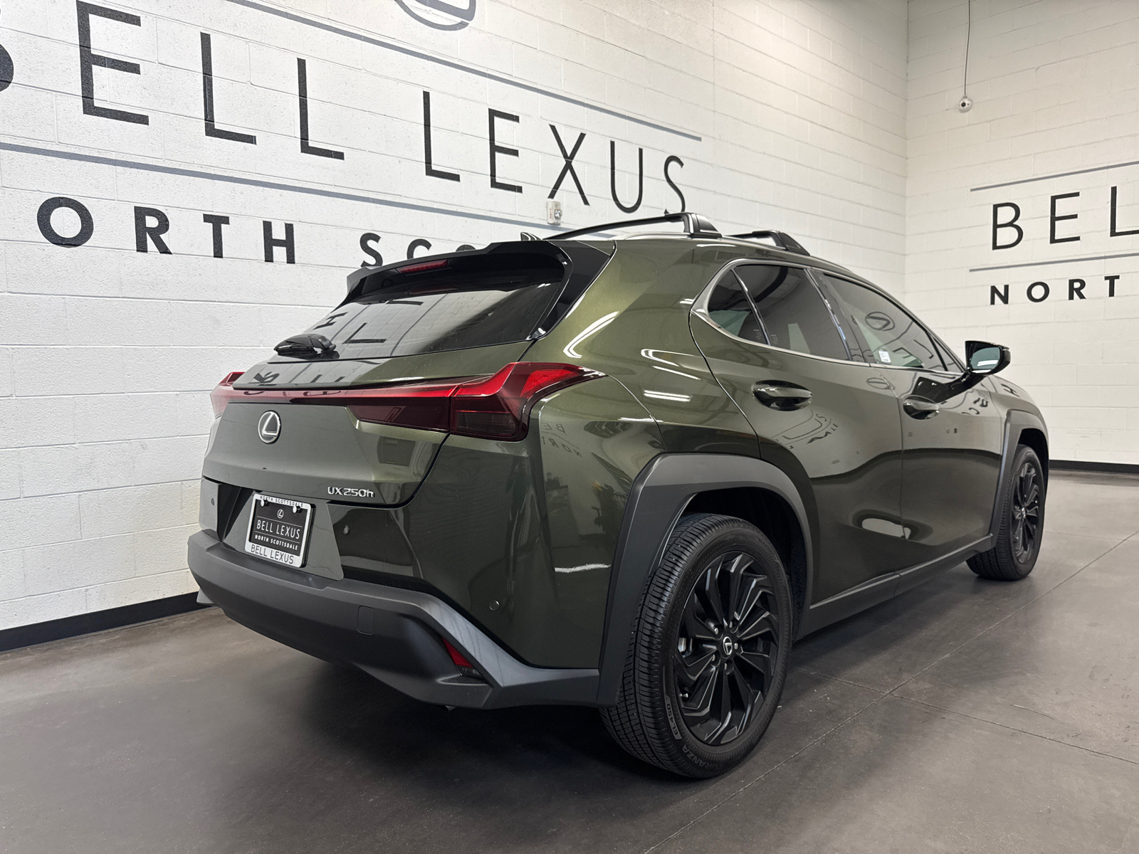 2024 Lexus UX 250h Base 26