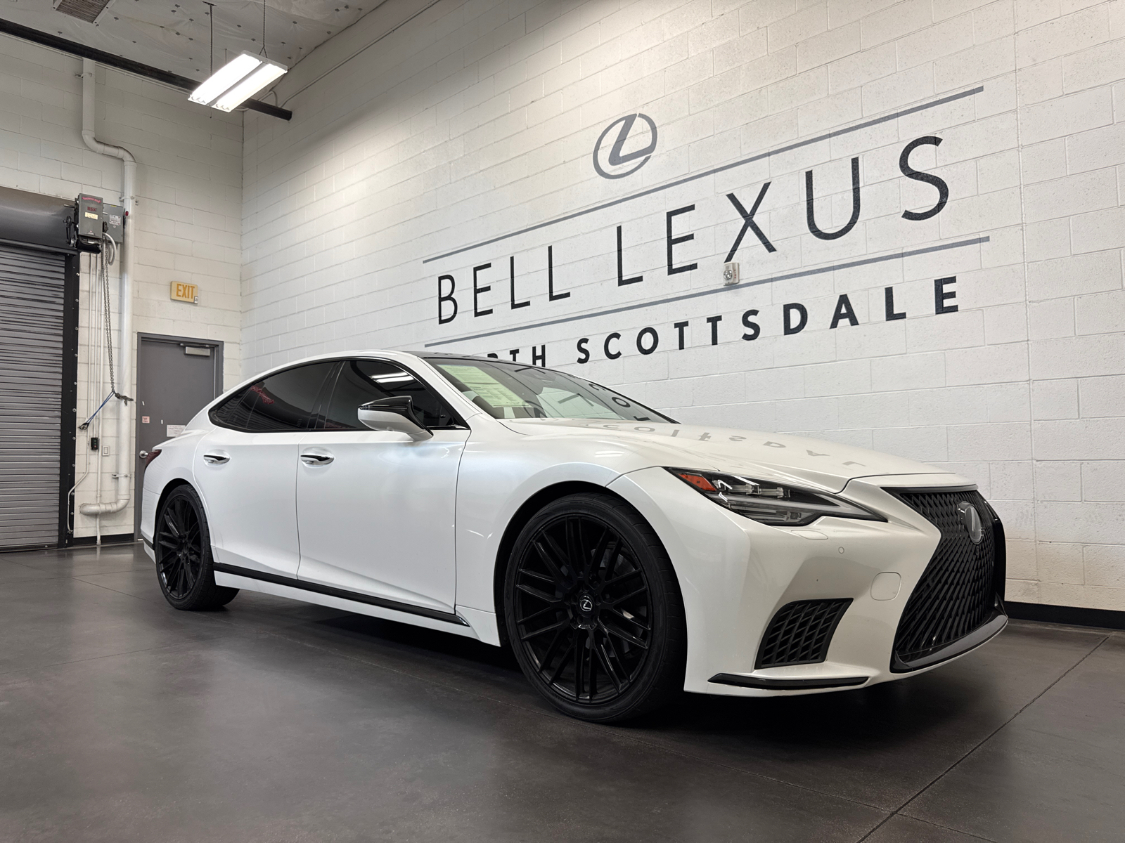 2021 Lexus LS  1