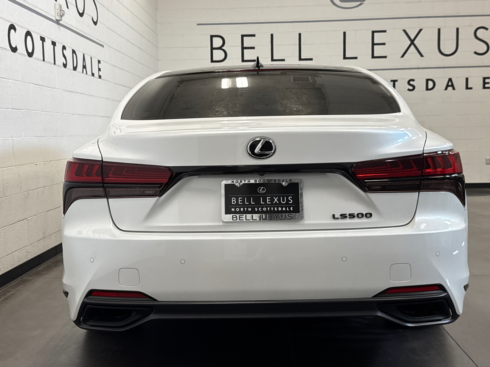 2021 Lexus LS  25