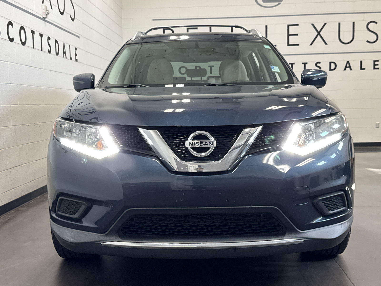 2016 Nissan Rogue SV 23