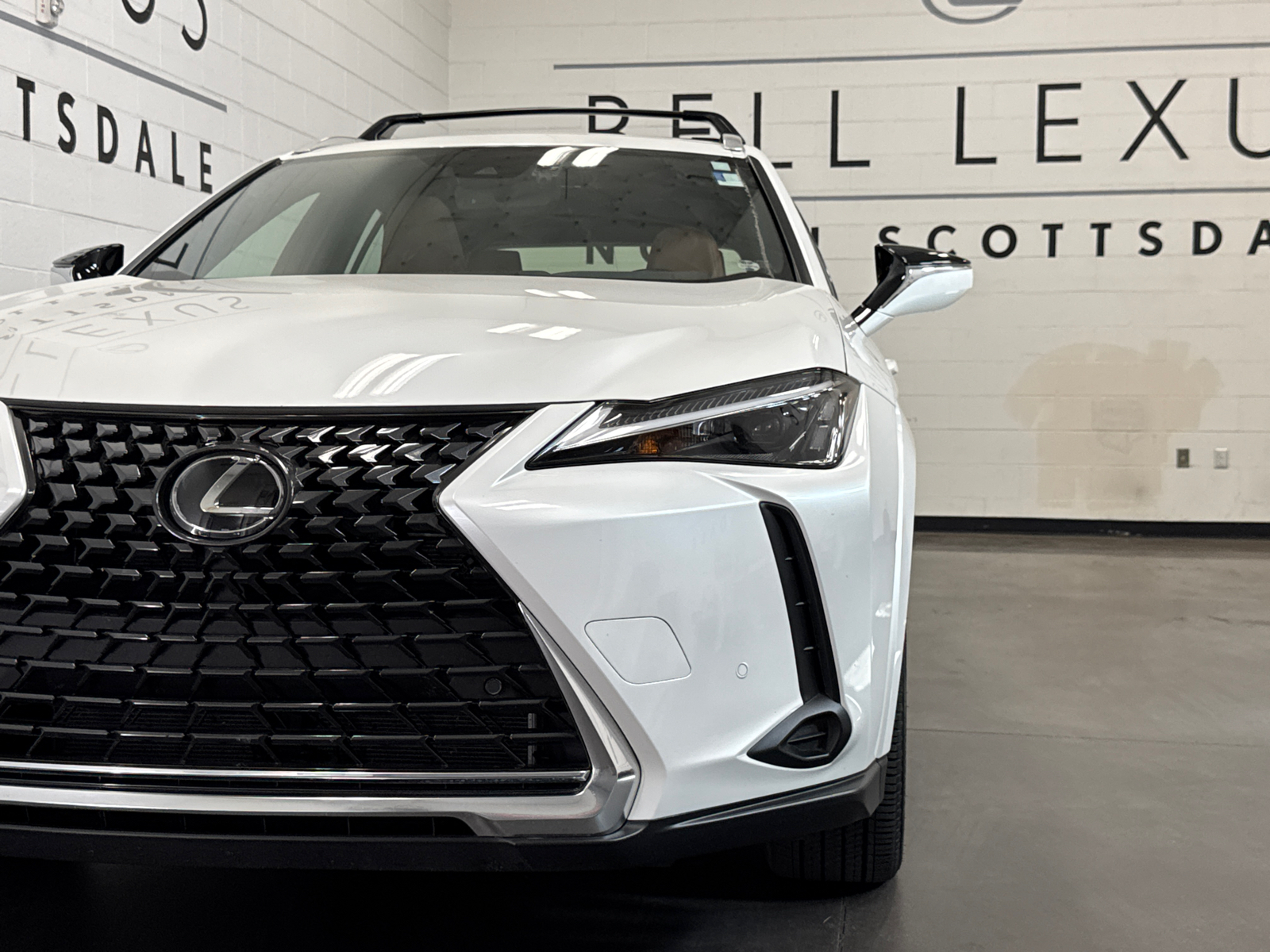 2024 Lexus UX 250h Premium 3