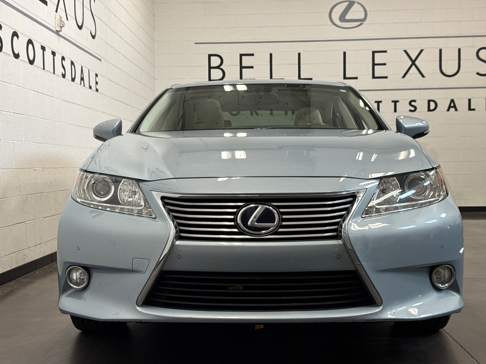 2014 Lexus ES 300h 2