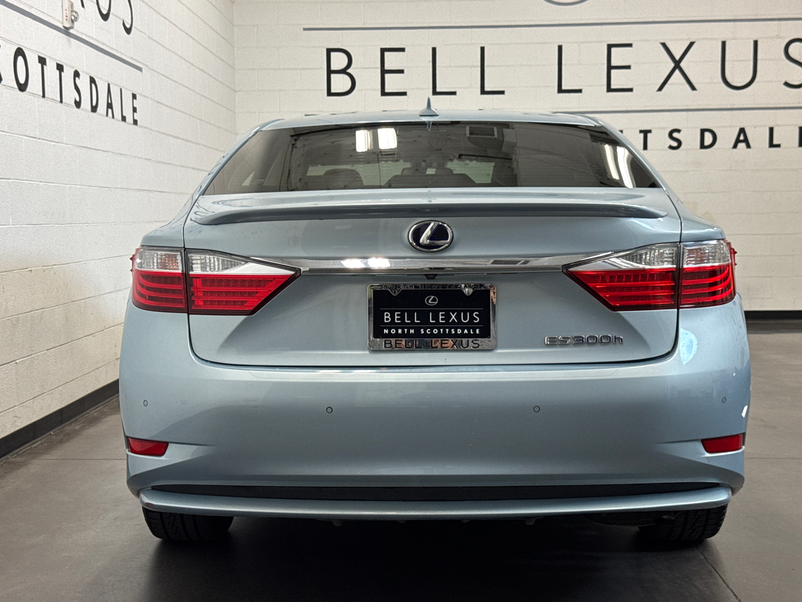 2014 Lexus ES 300h 25