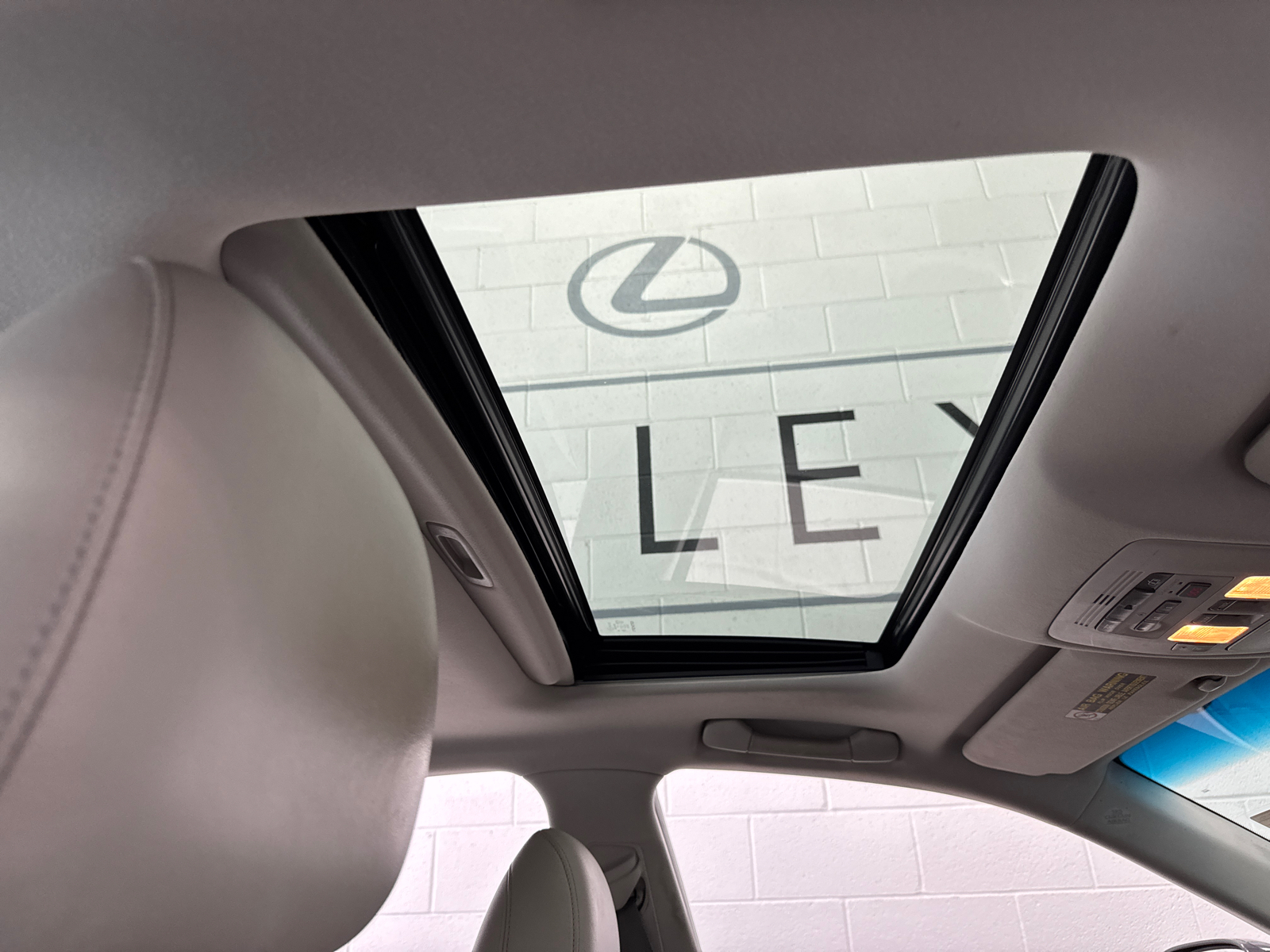 2010 Lexus ES 350 19