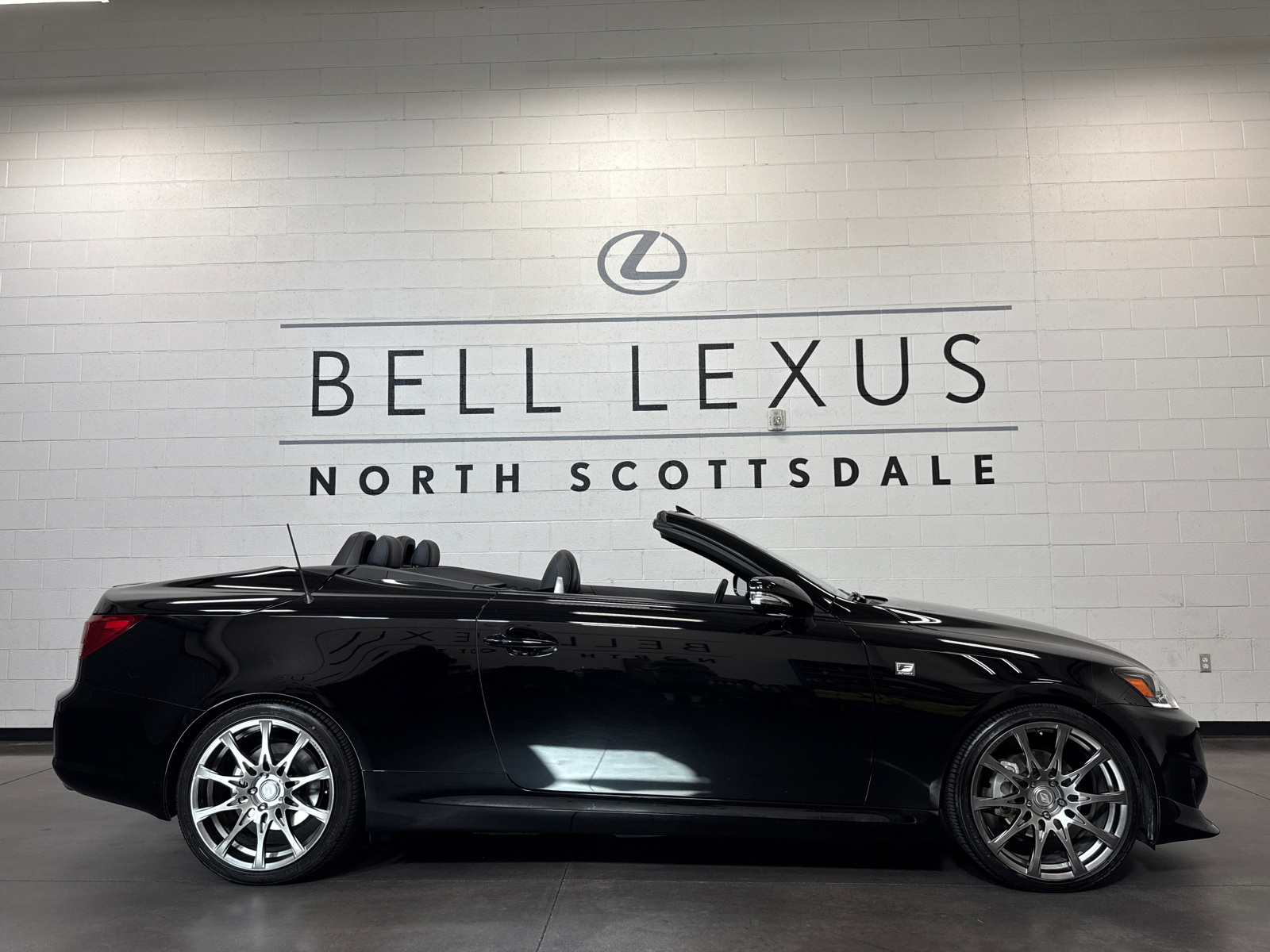 2015 Lexus IS 250 C 4