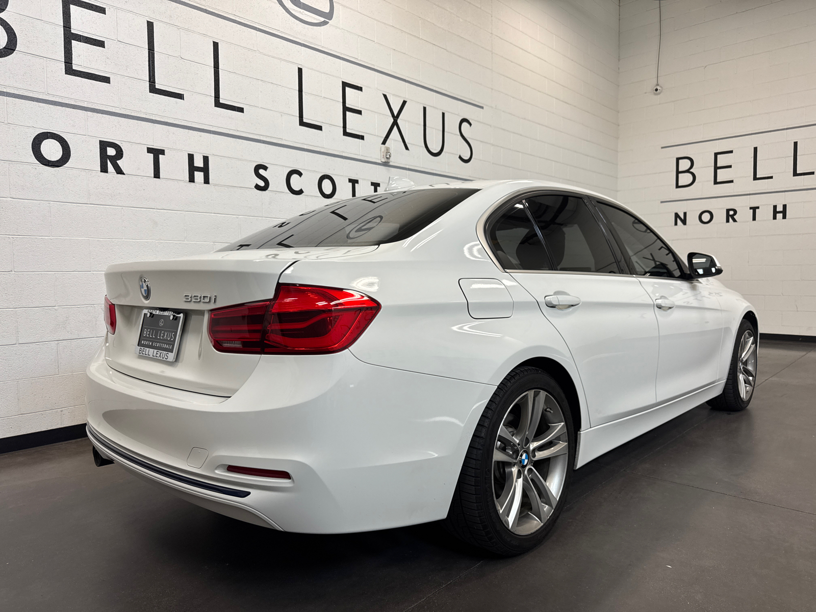 2018 BMW 3 Series 330i 3