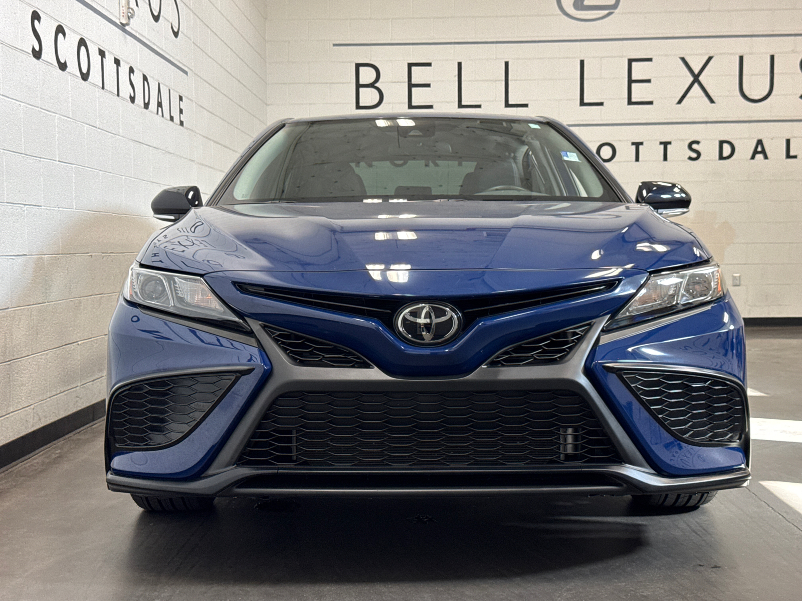 2023 Toyota Camry SE Nightshade 2