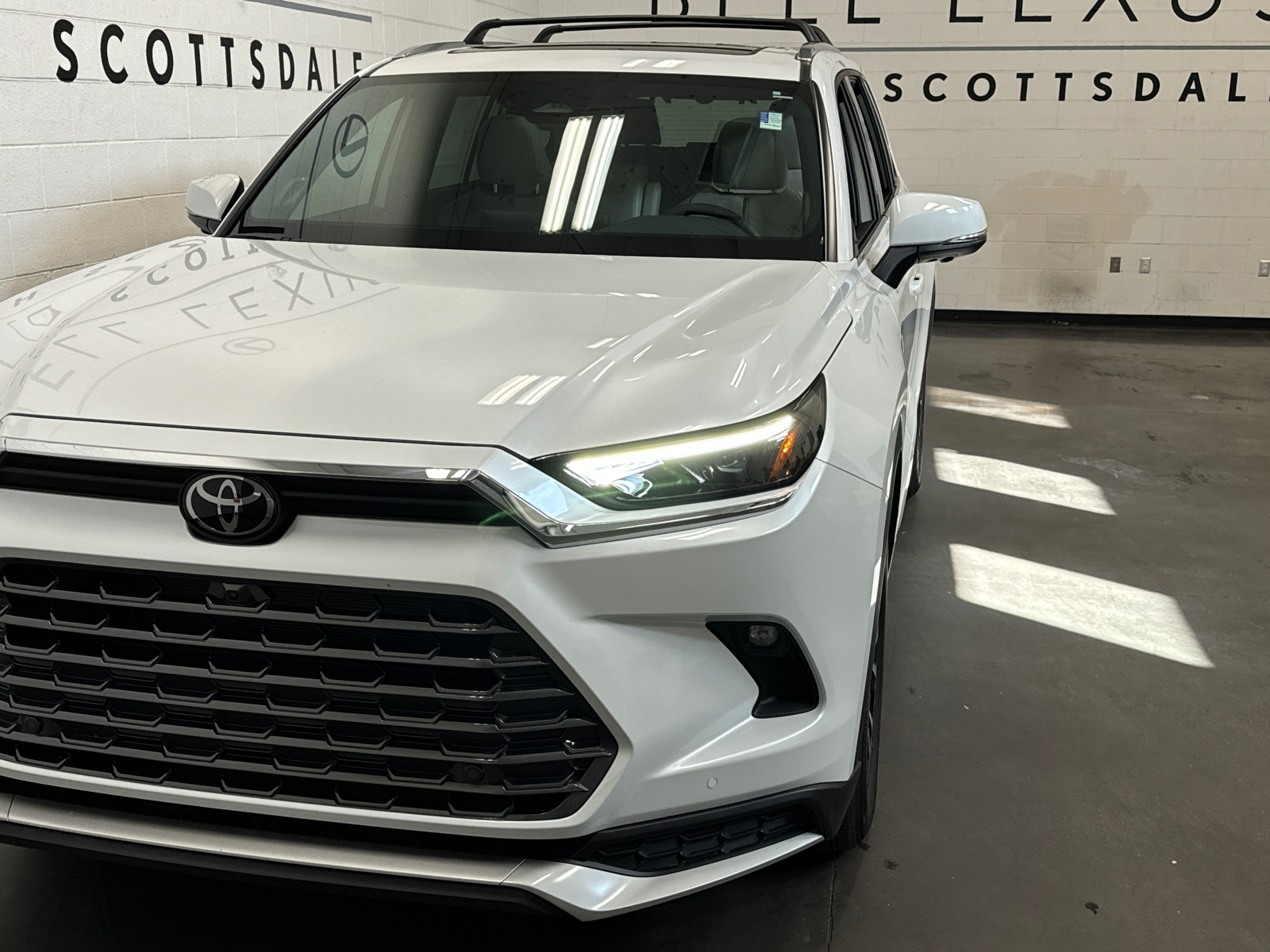 2024 Toyota Grand Highlander Hybrid MAX Limited 3