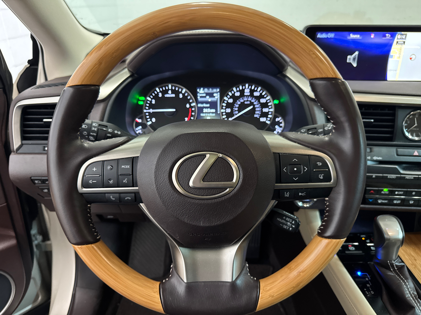 2019 Lexus RX 350L 9