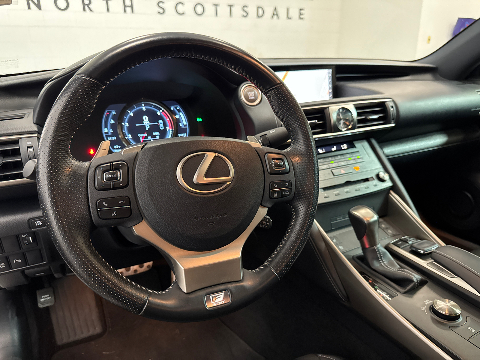 2019 Lexus IS 300 16