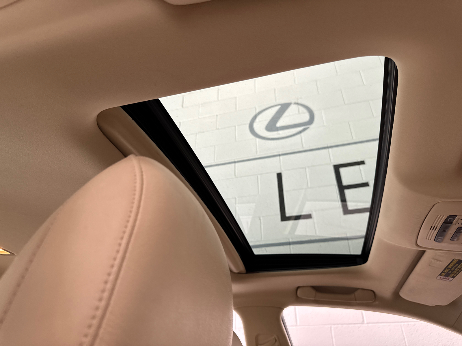 2012 Lexus ES 350 21