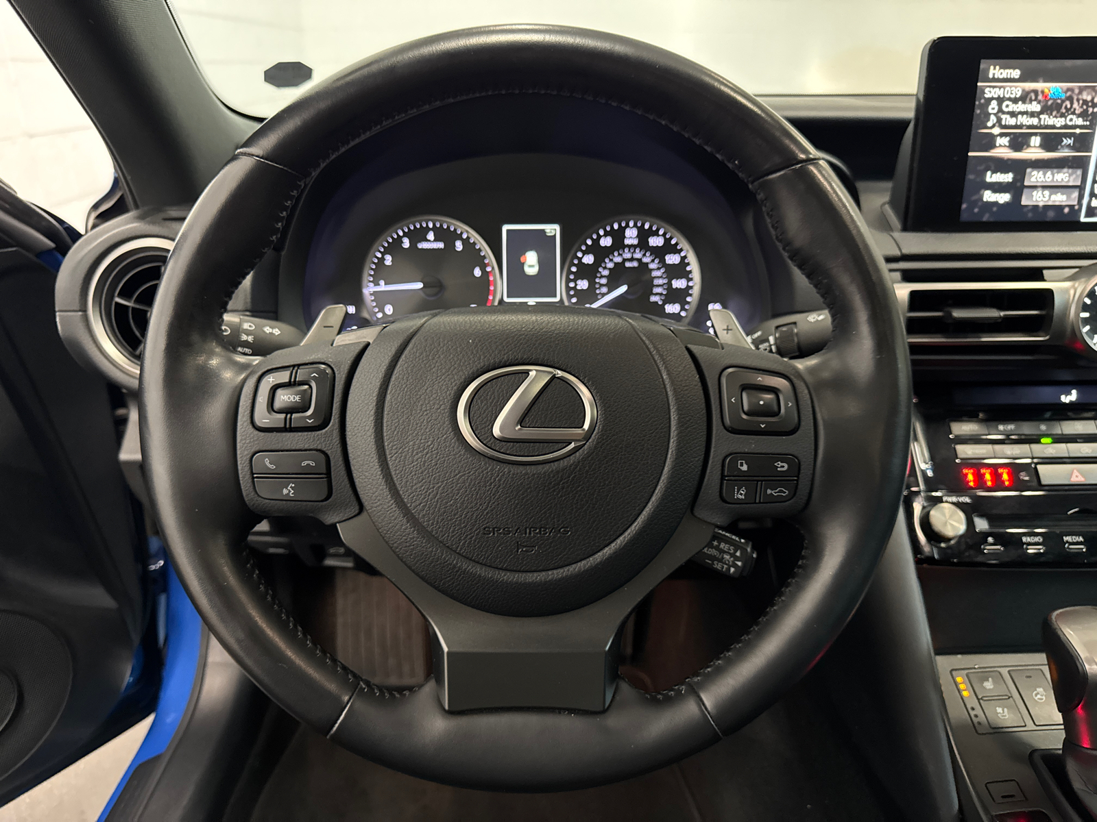 2021 Lexus IS 300 9