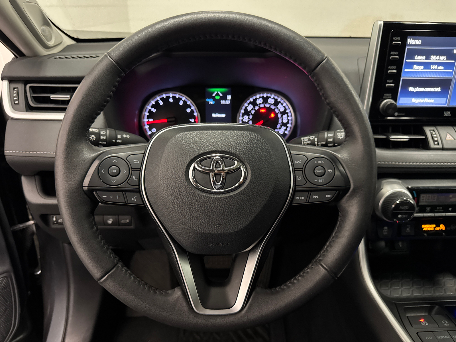 2021 Toyota RAV4 XLE Premium 9