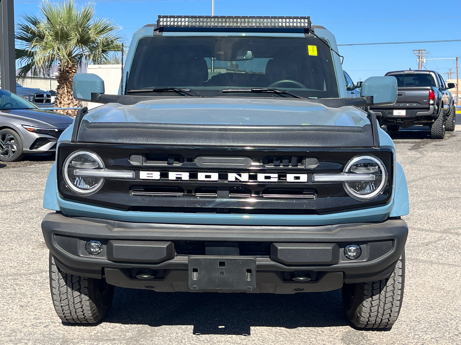 2023 Ford Bronco Outer Banks 2