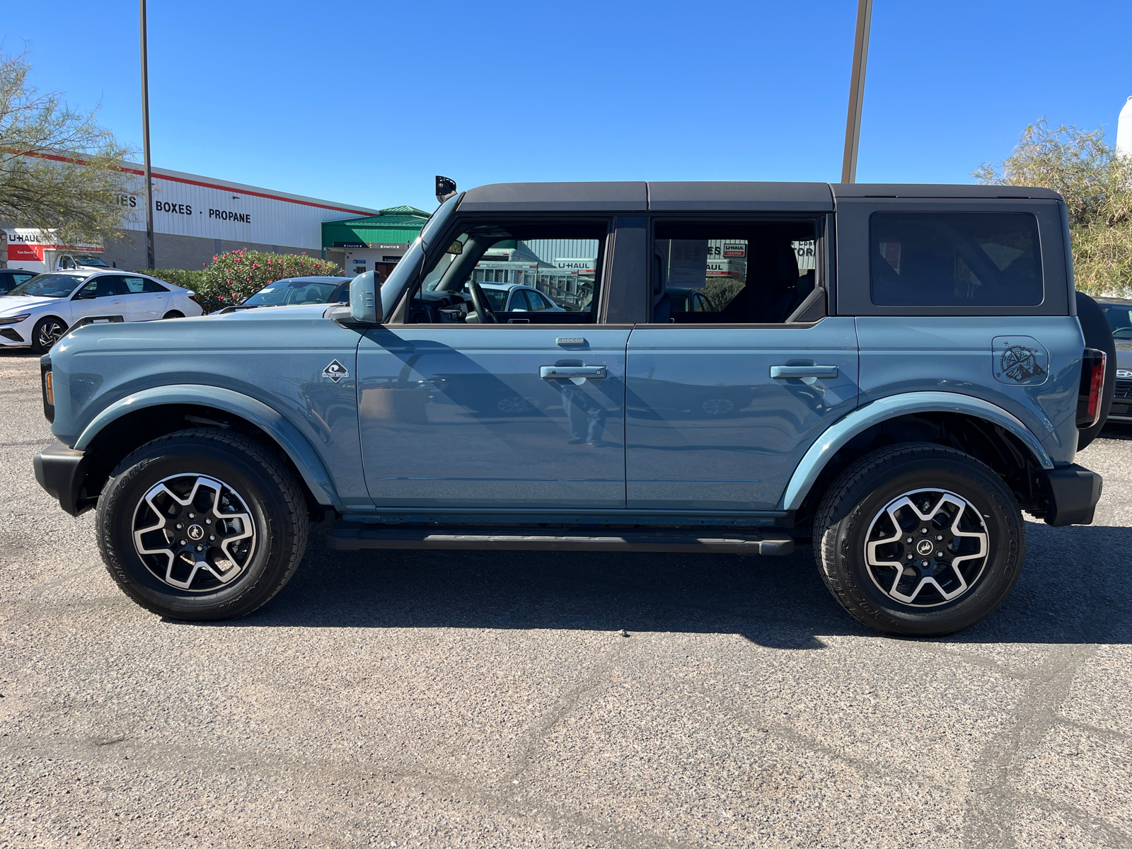 2023 Ford Bronco Outer Banks 4