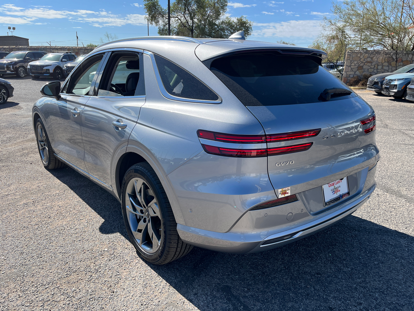 2023 Genesis Electrified GV70 Advanced 6