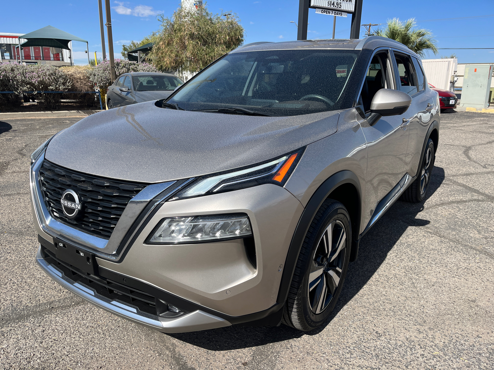 2022 Nissan Rogue Platinum 3