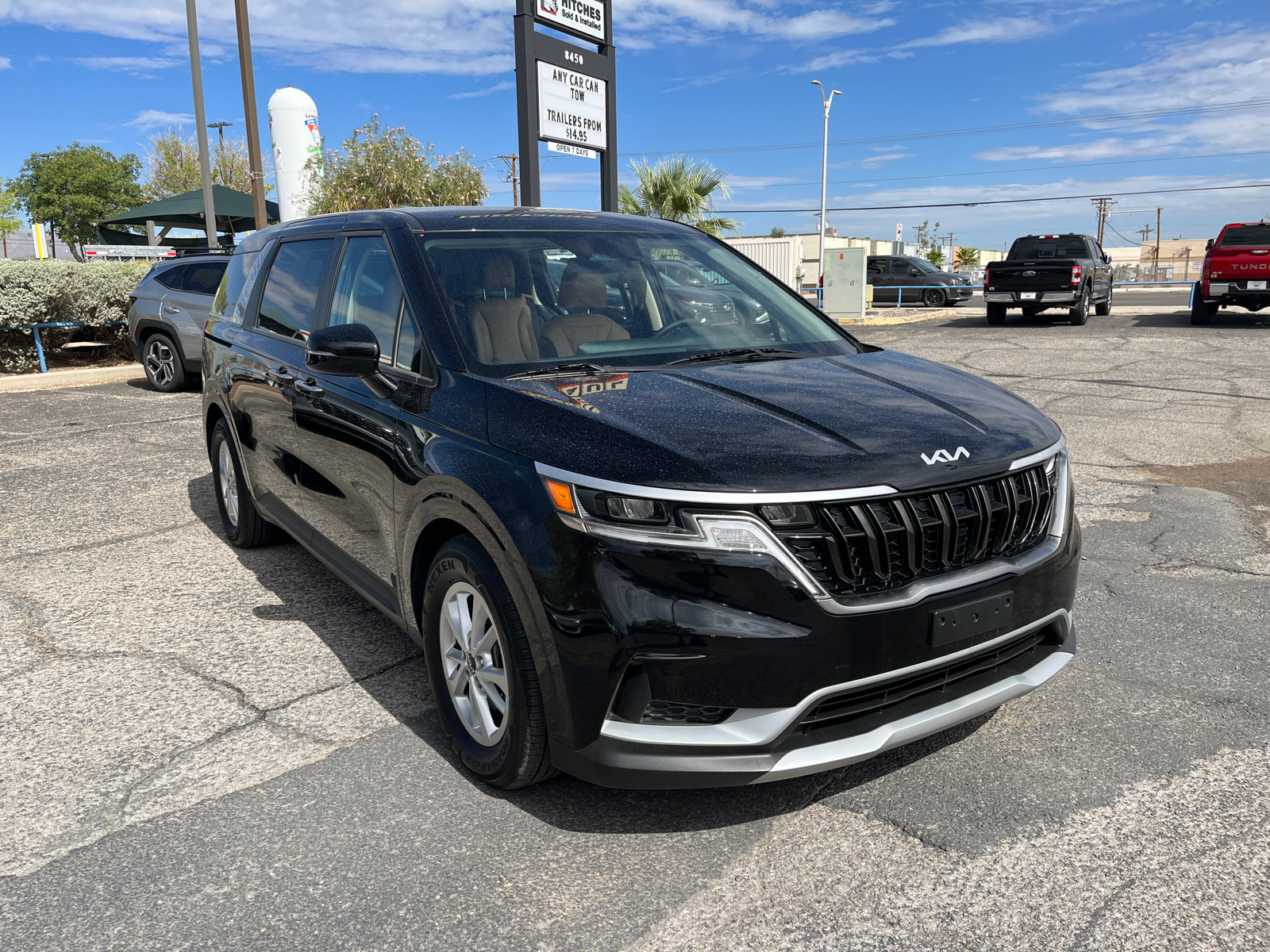 2024 Kia Carnival LX 1