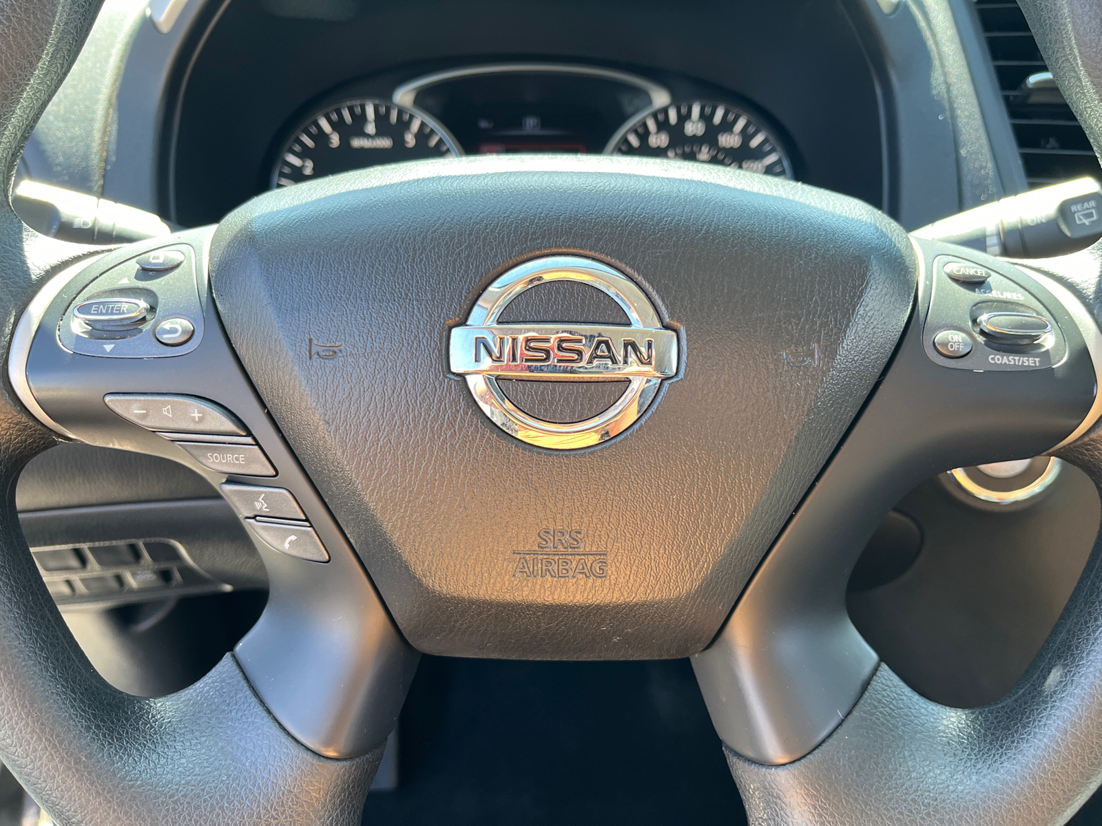2019 Nissan Pathfinder S 15