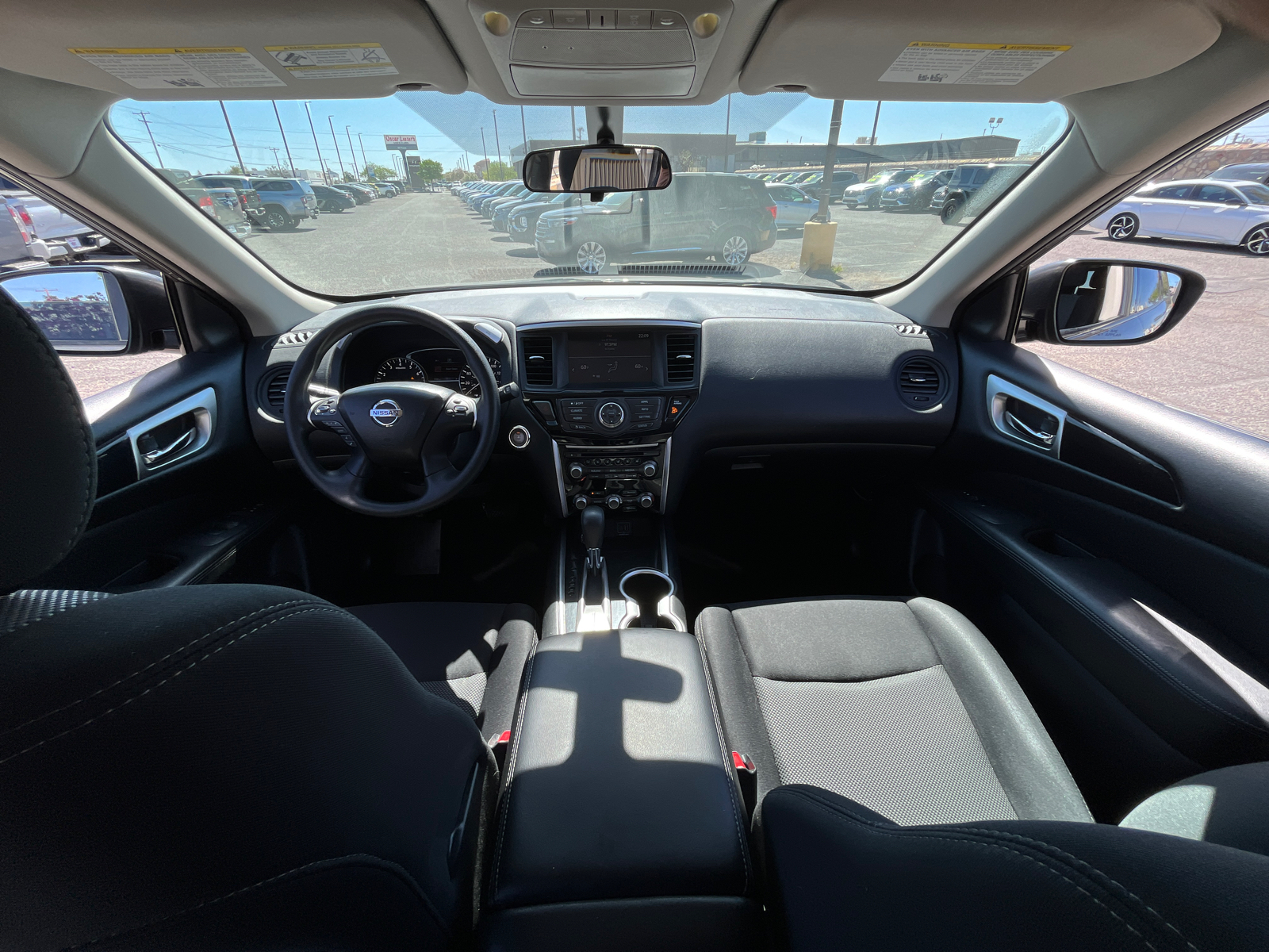 2019 Nissan Pathfinder S 25