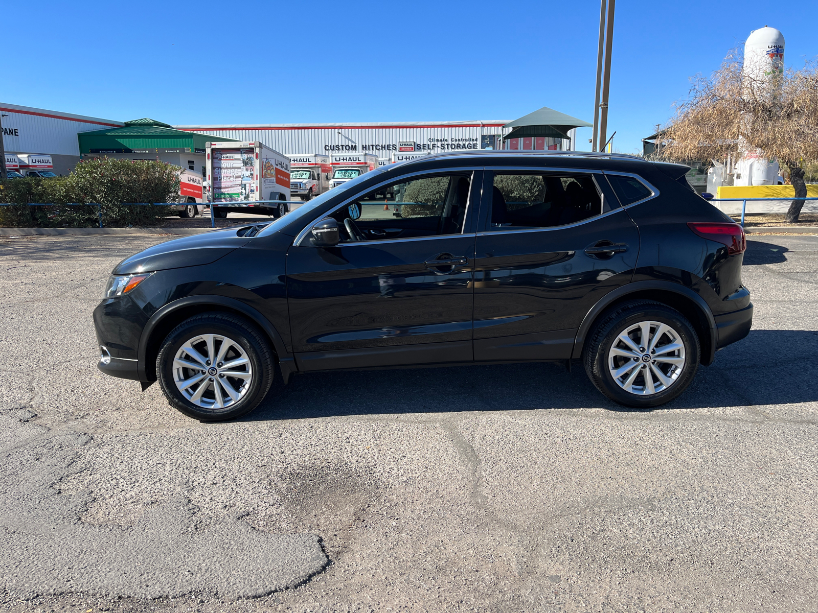 2019 Nissan Rogue Sport SV 4