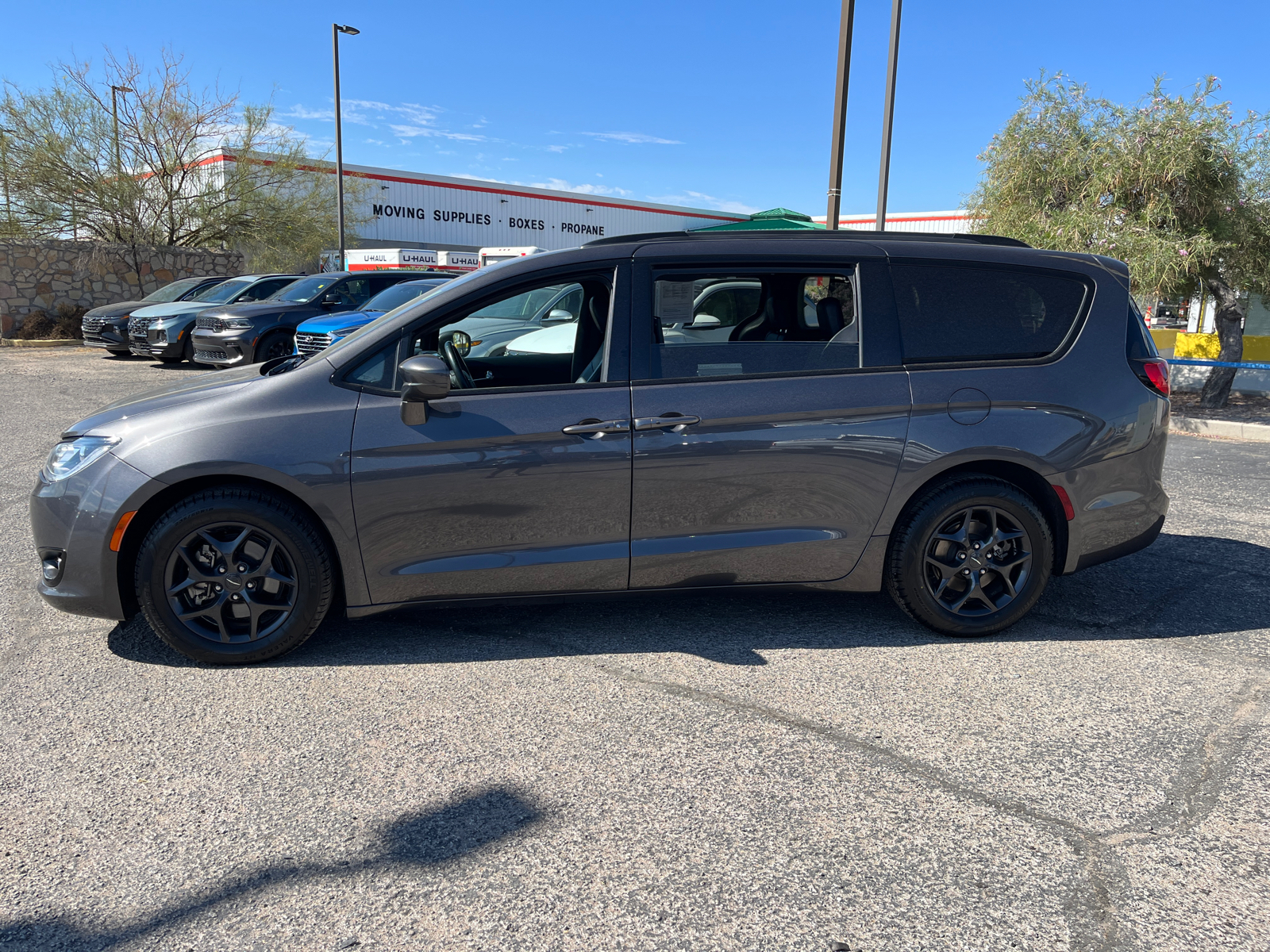 2020 Chrysler Pacifica Touring L Plus 4