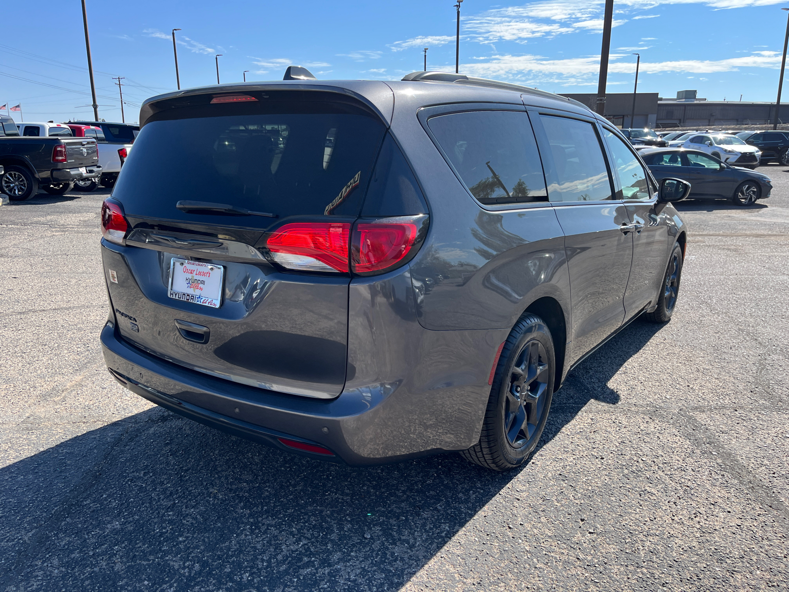 2020 Chrysler Pacifica Touring L Plus 8