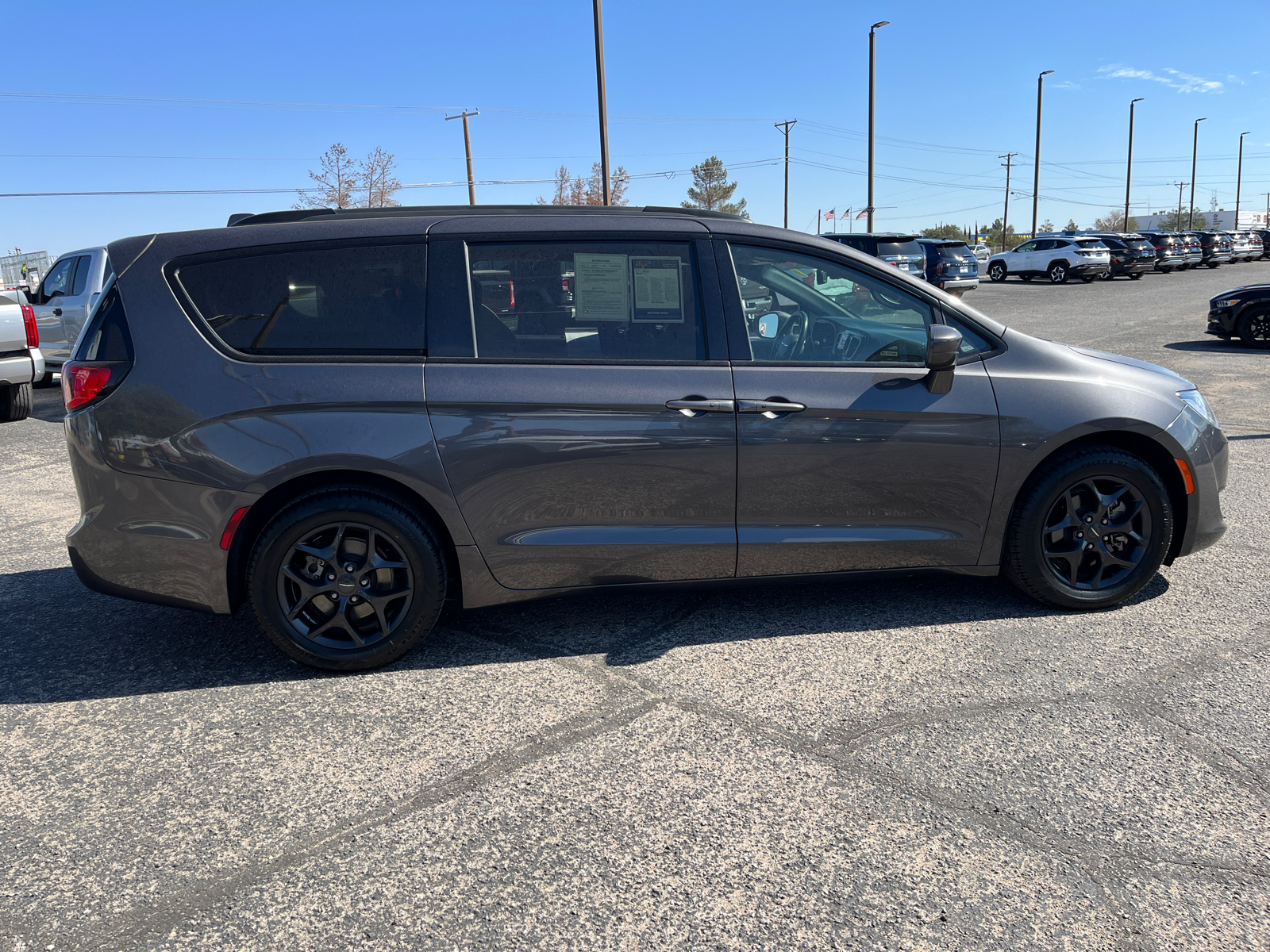 2020 Chrysler Pacifica Touring L Plus 9