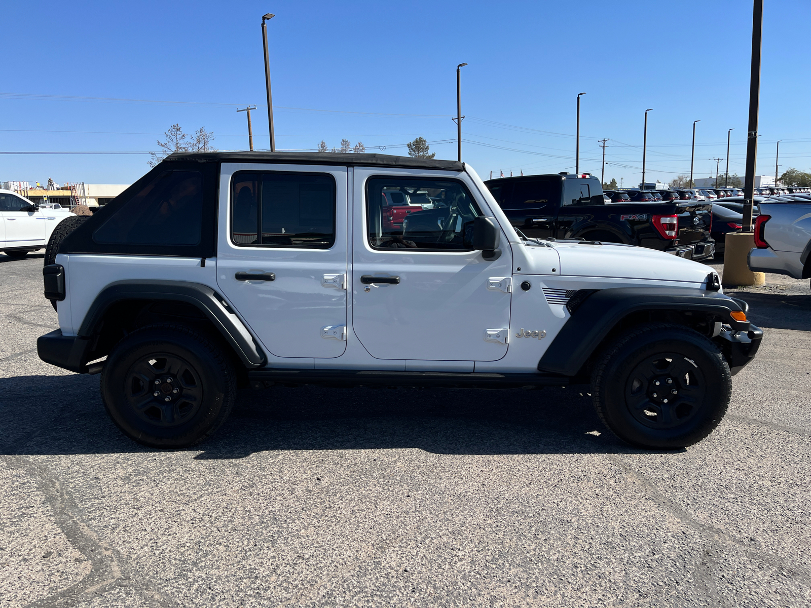 2018 Jeep Wrangler Unlimited Sport 9