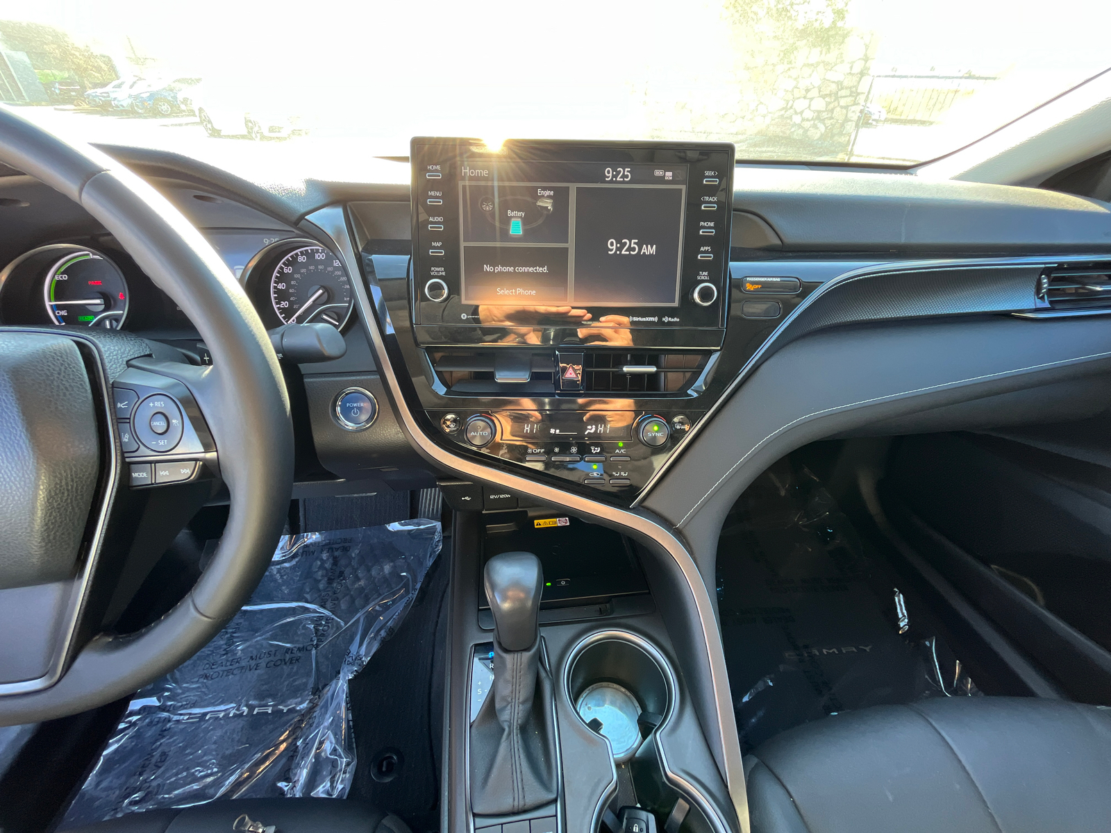 2022 Toyota Camry Hybrid XSE 19