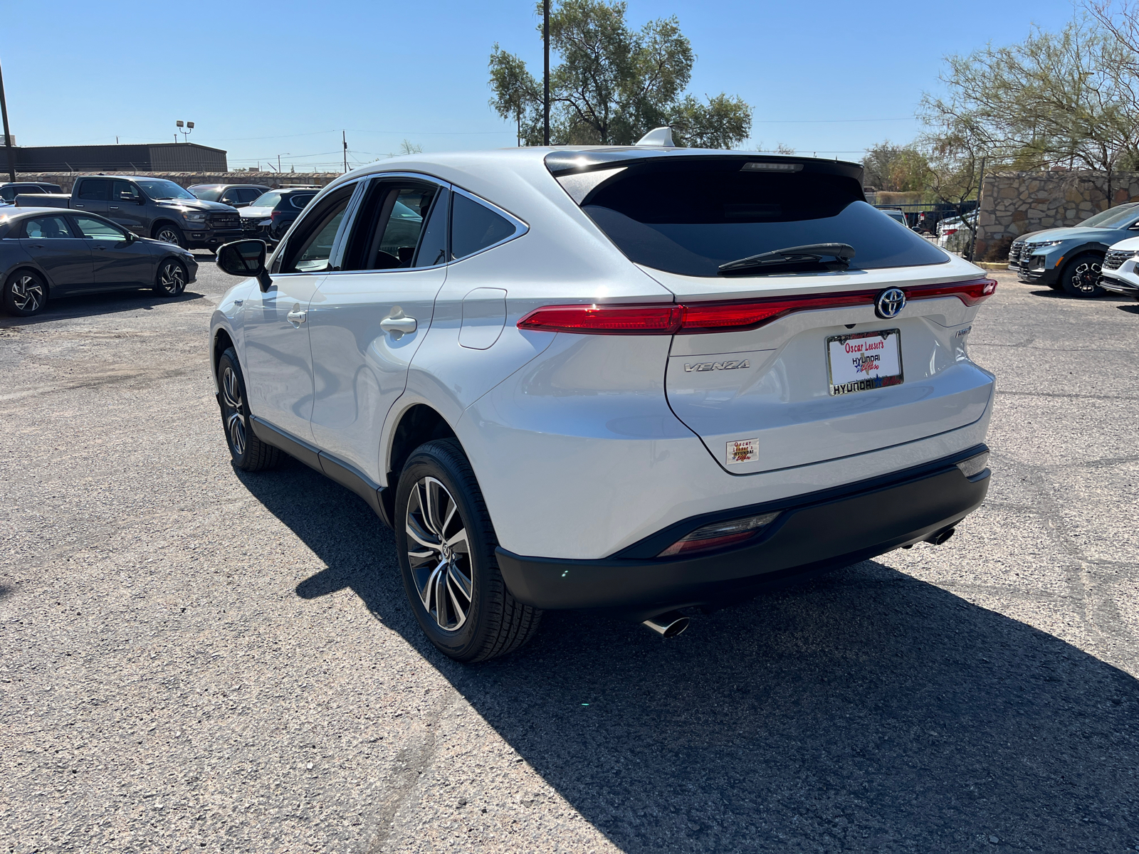 2021 Toyota Venza LE 6