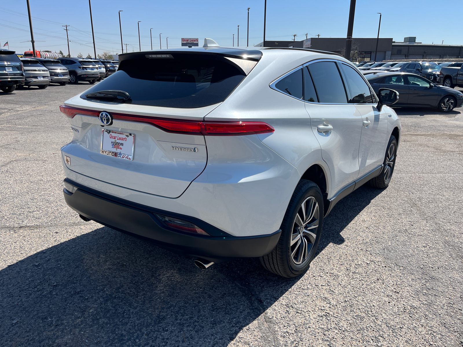 2021 Toyota Venza LE 8