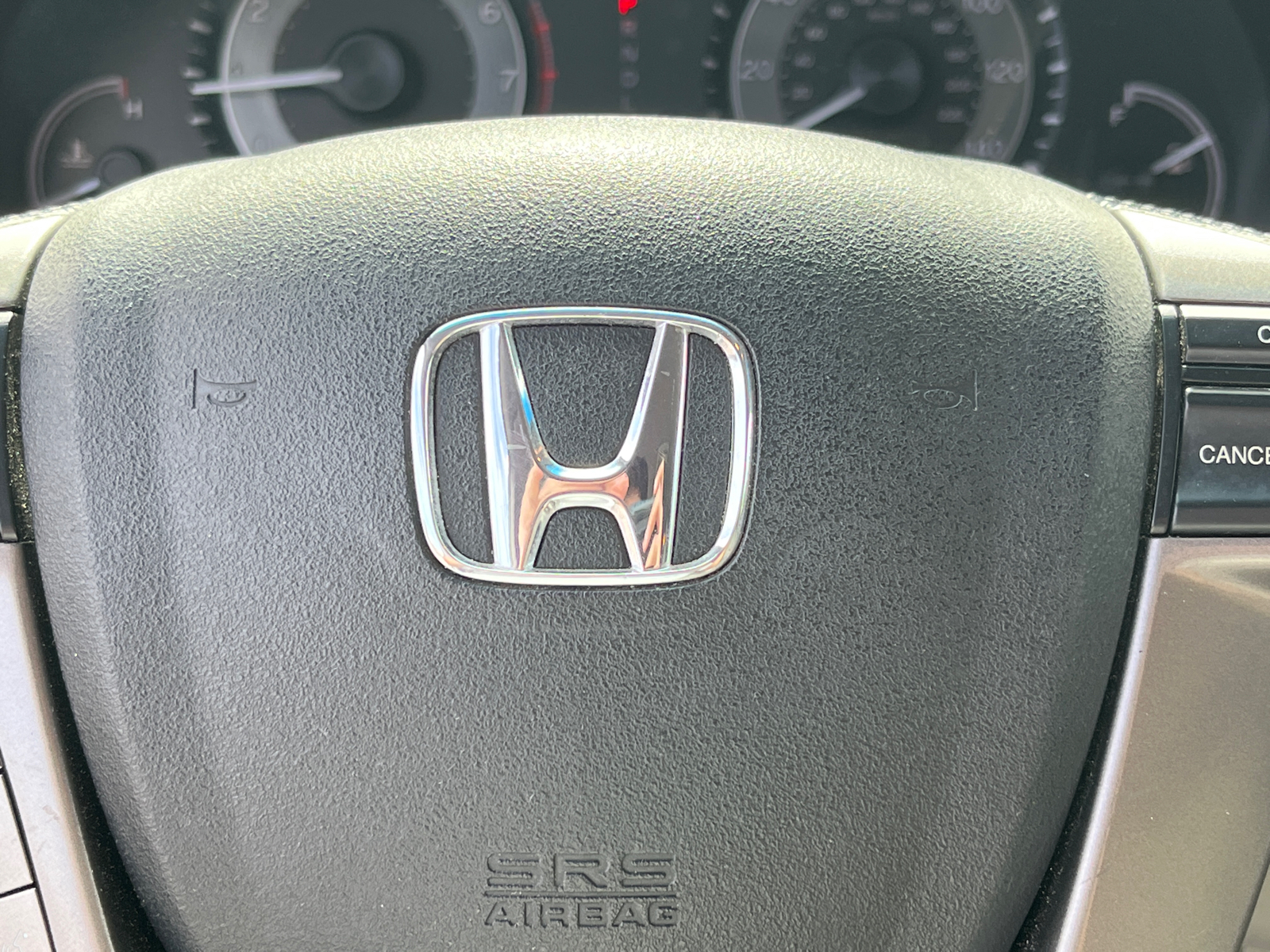 2016 Honda Odyssey SE 17