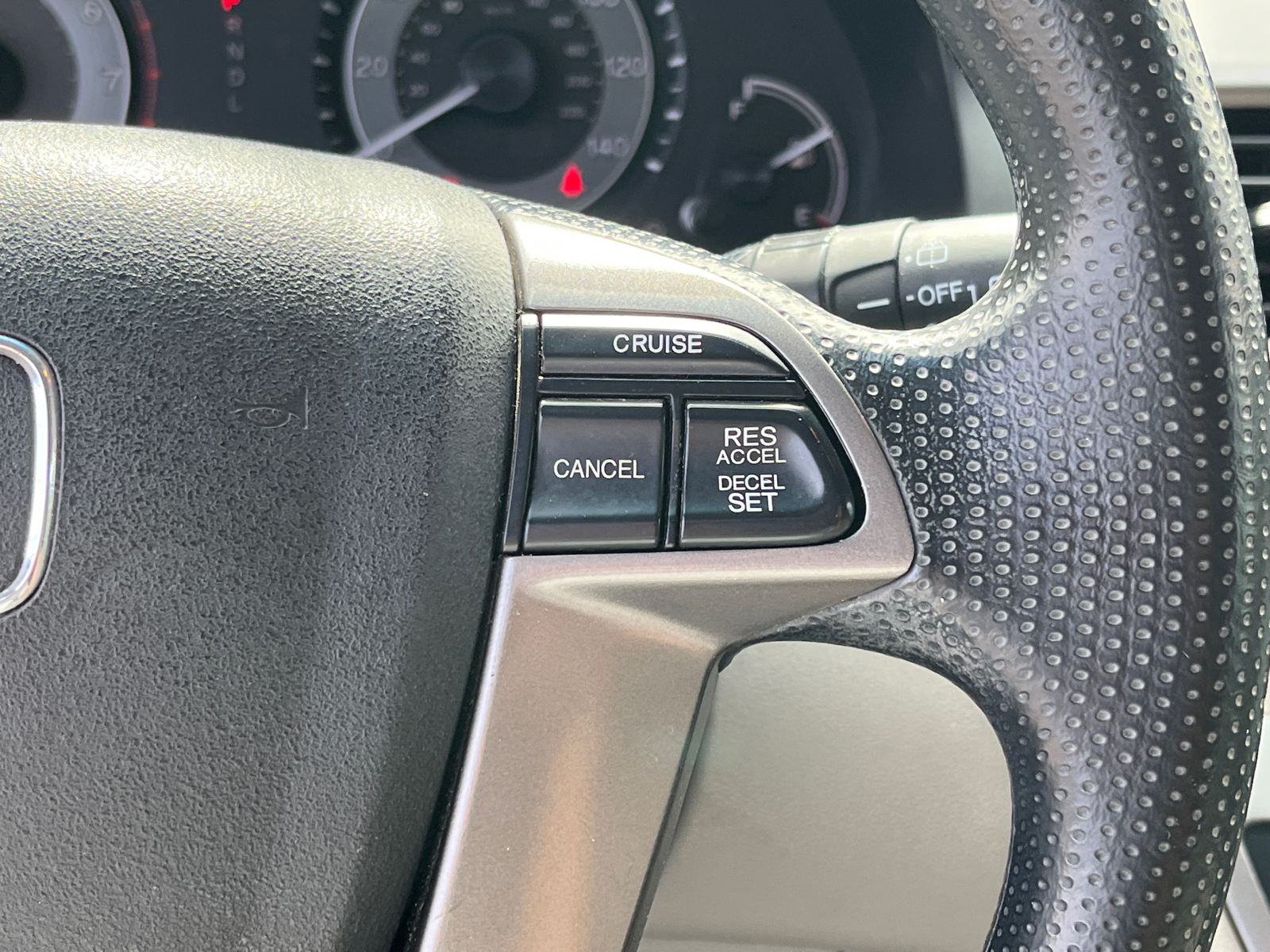 2016 Honda Odyssey SE 18
