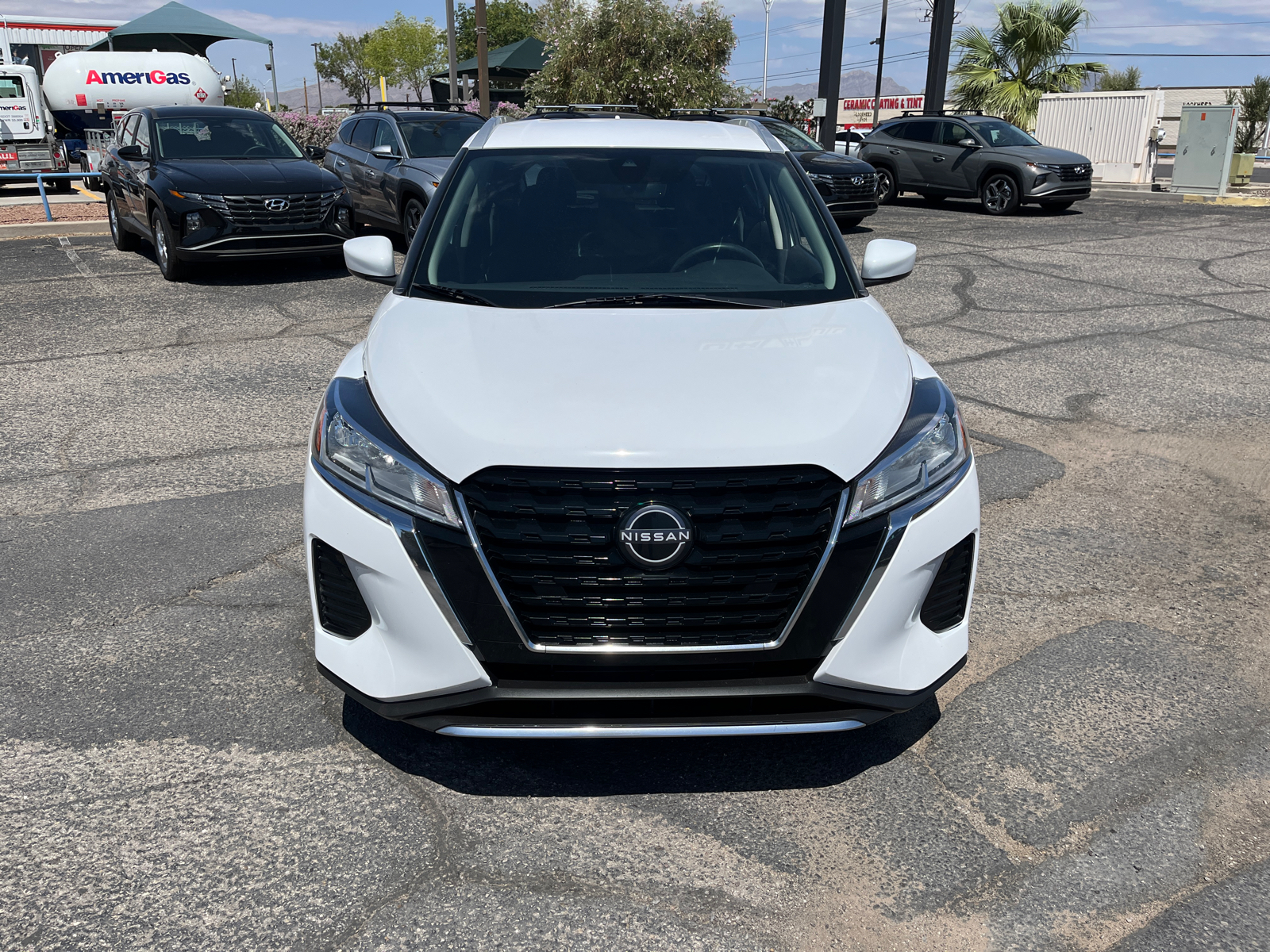 2023 Nissan Kicks SV 2