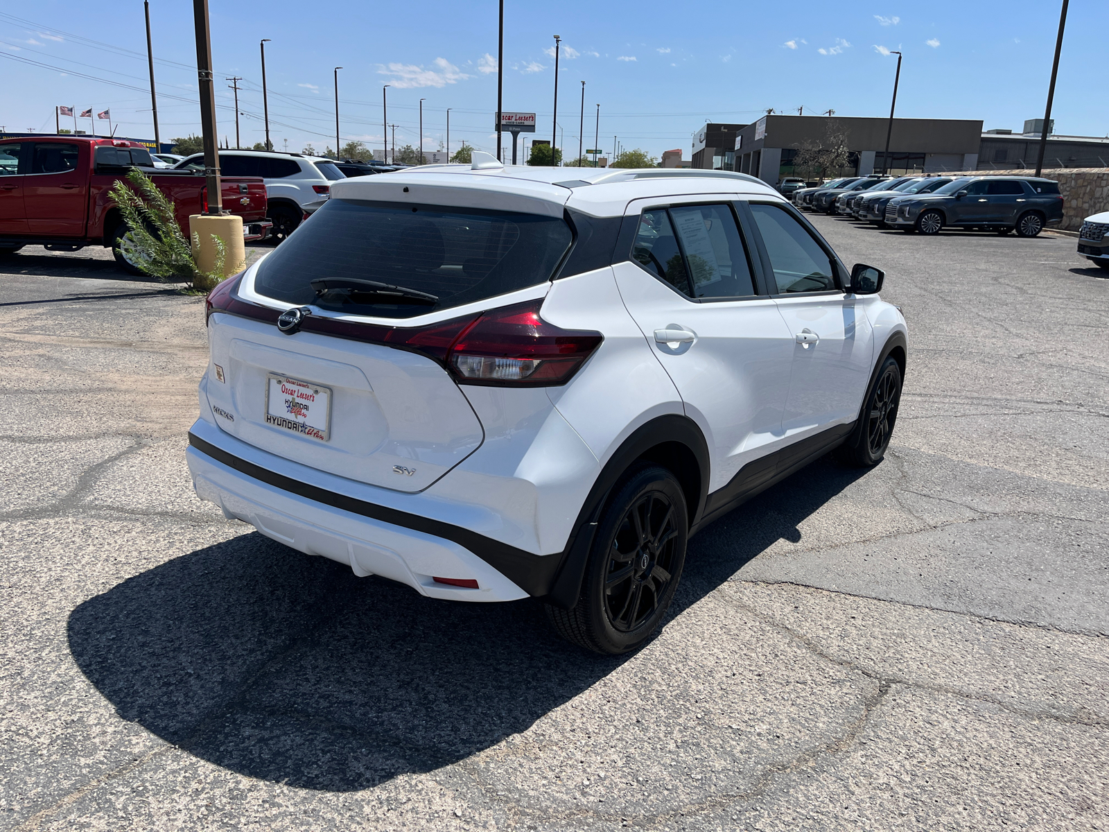 2023 Nissan Kicks SV 8