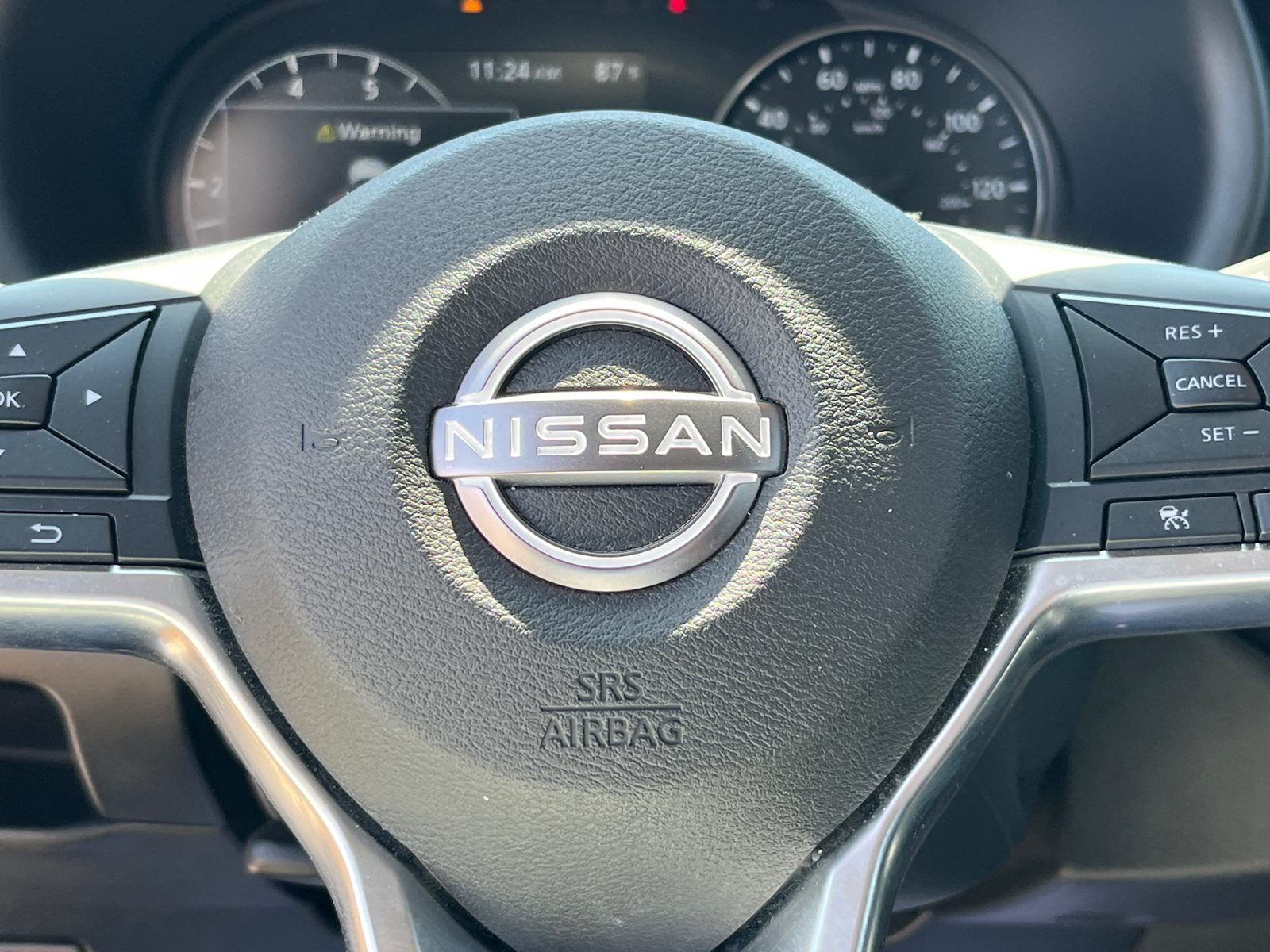 2023 Nissan Kicks SV 17